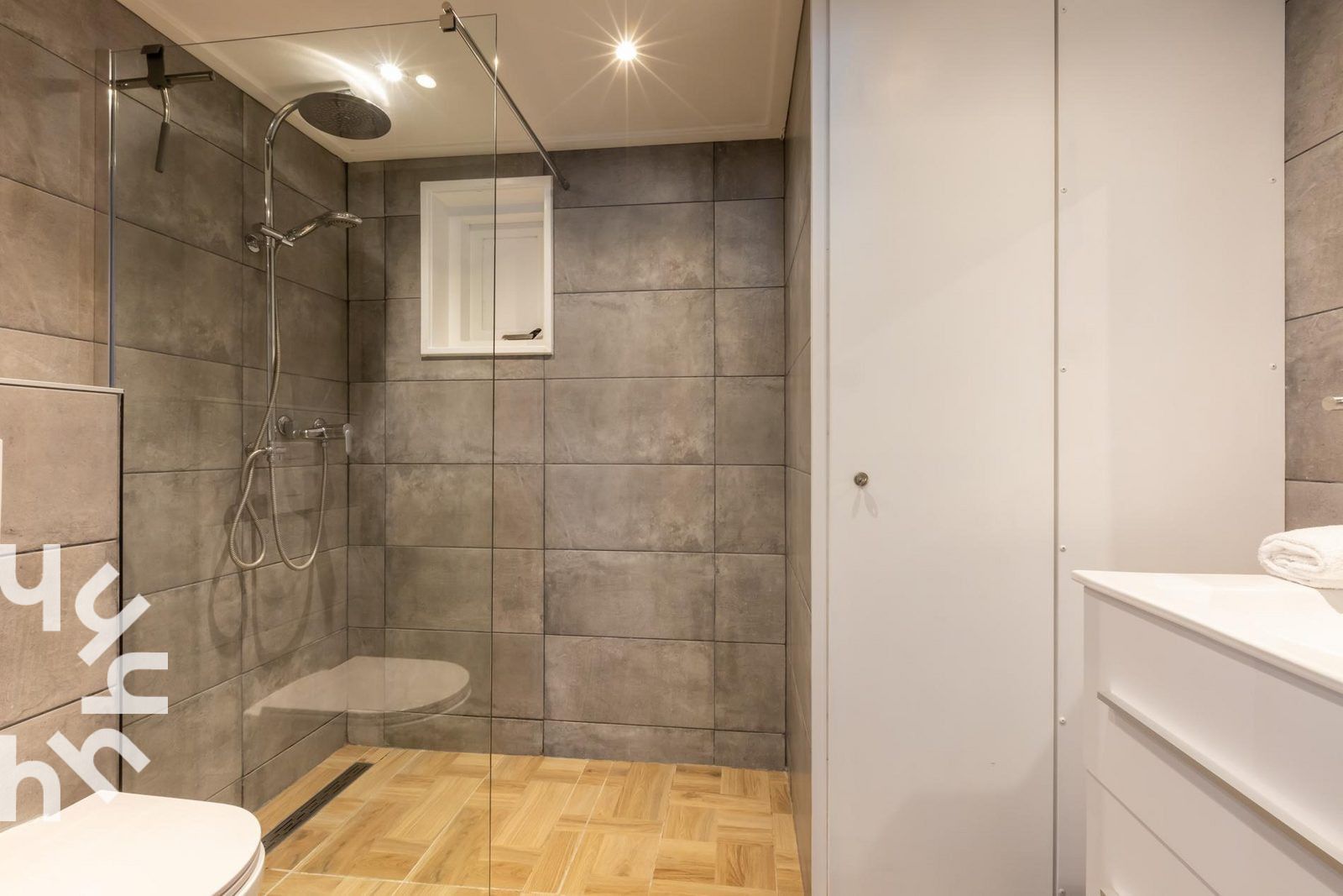 Lichte zolderruimte in vakantiehuis ZE1633, Zoutelande, Walcheren, Zeeland.