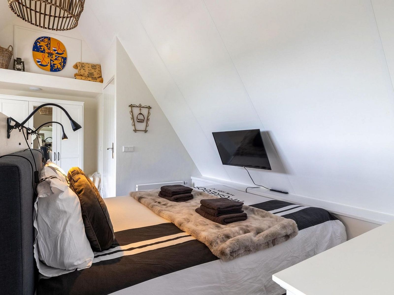 Guest house 620728 - Holiday property Walcheren - Vakantiehuis Het Koetshuys