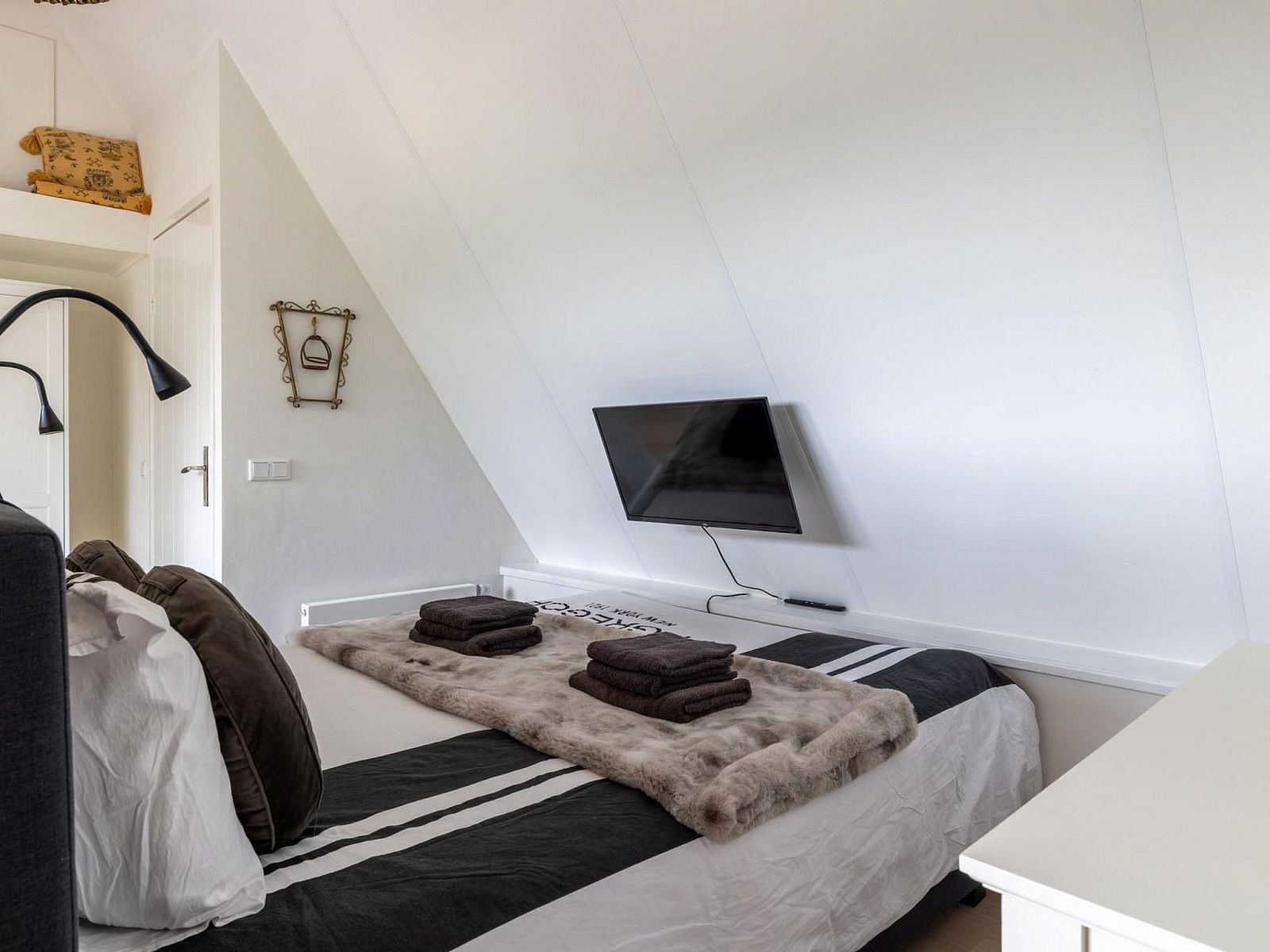 Guest house 620728 - Holiday property Walcheren - Vakantiehuis Het Koetshuys