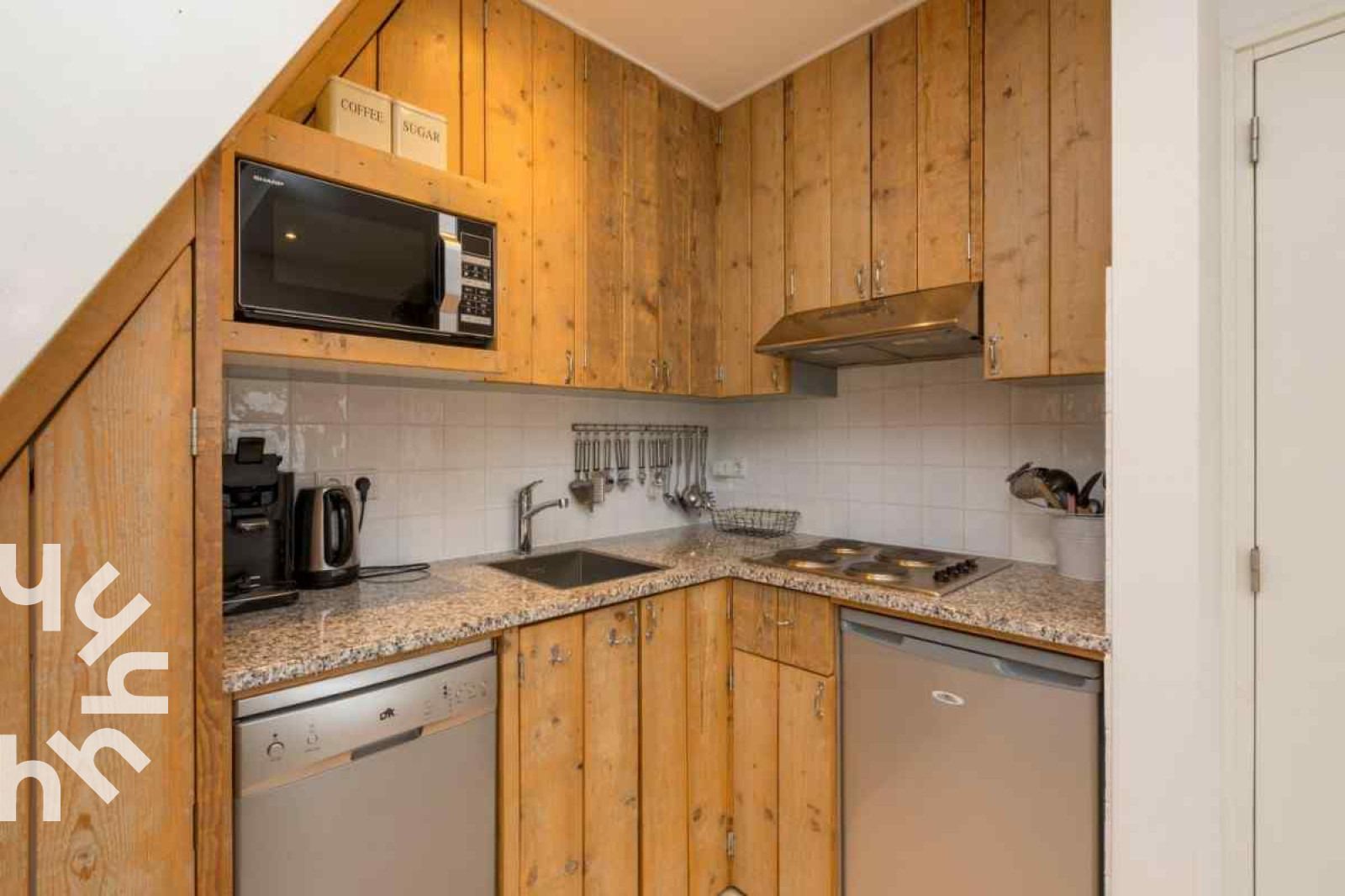 Stylish bathroom with toilet in vacation home ZE1392, Zoutelande, Walcheren.