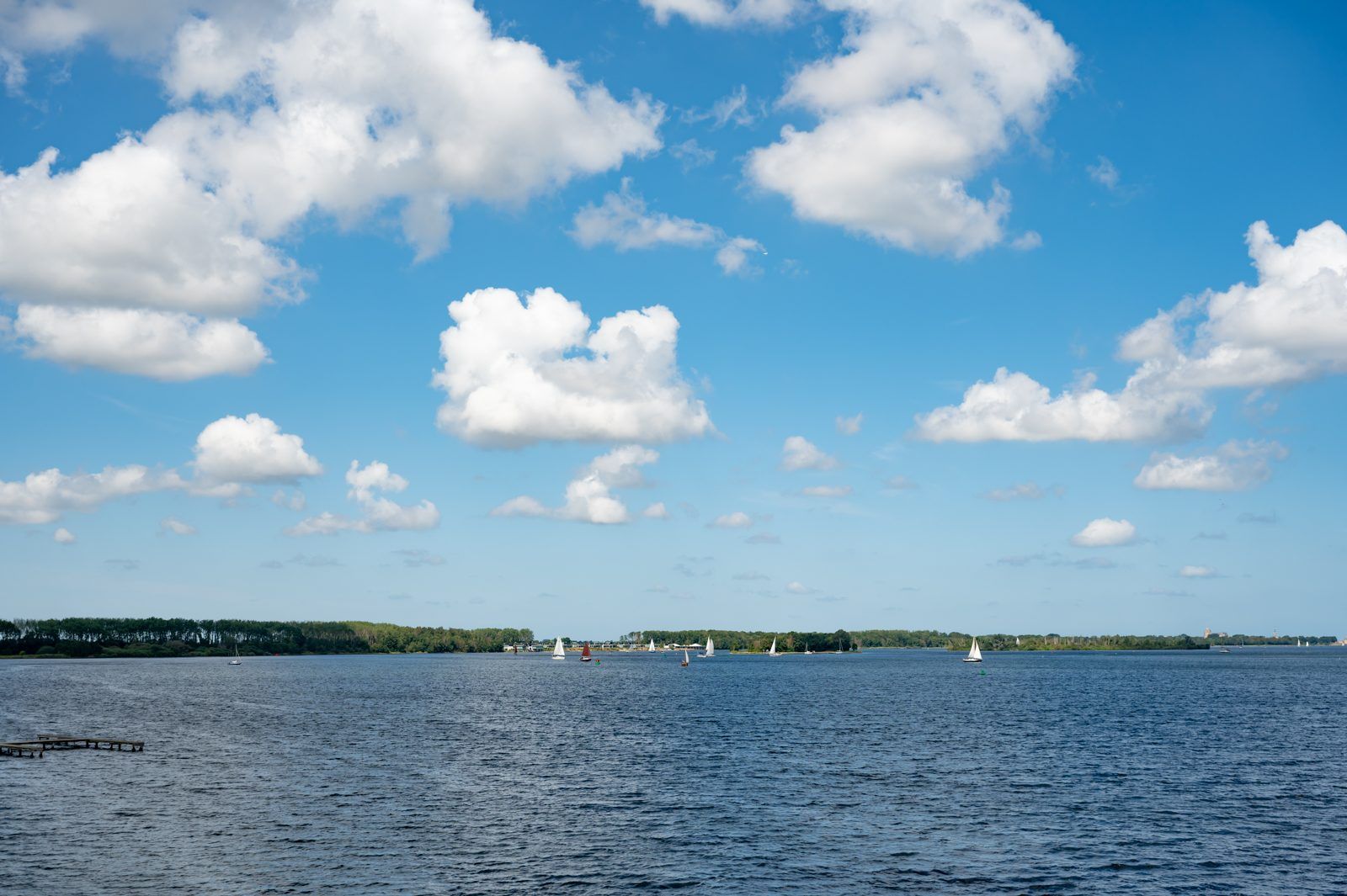 Beautiful view over the water at Lamsoor 47 | Veerse Wende, vacation accommodation in Arnemuiden, Walcheren, Zeeland.