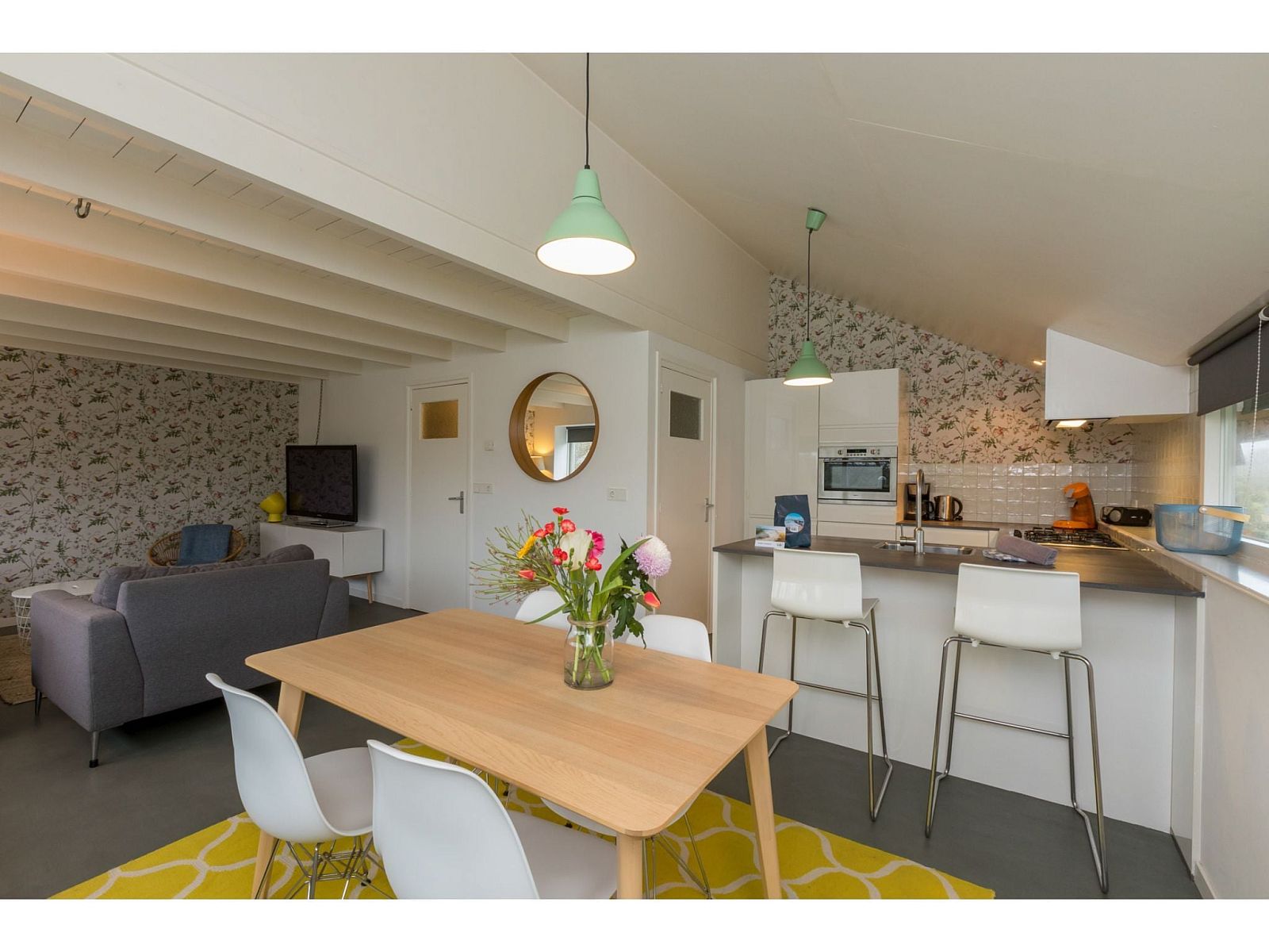 Guest house 620997 - Apartment Walcheren - Appartement - Kon Emmaweg 6  Vrouwenpolder bovenapp