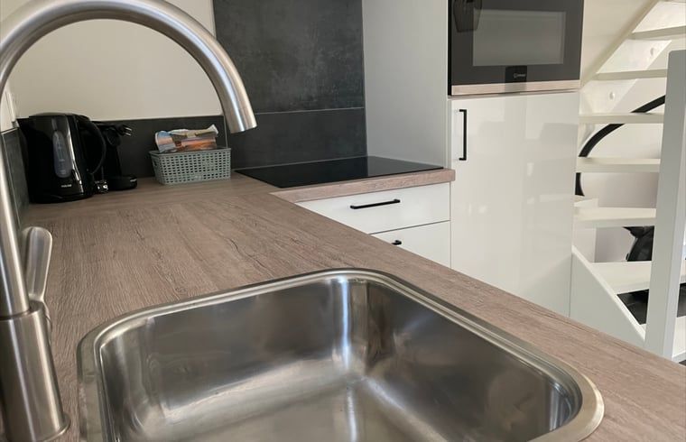 Volledig uitgeruste keuken in Huisje in Veere, vakantiehuis in Walcheren, Zeeland met moderne voorzieningen.