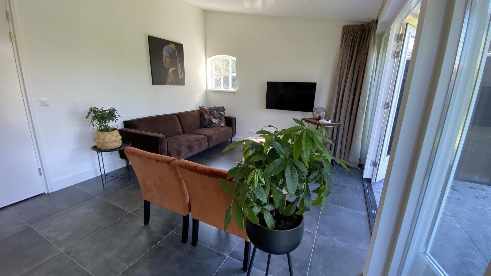 Cozy sitting area in VZ1064 Luxury vacation apartment in Veere, Walcheren, Zeeland.