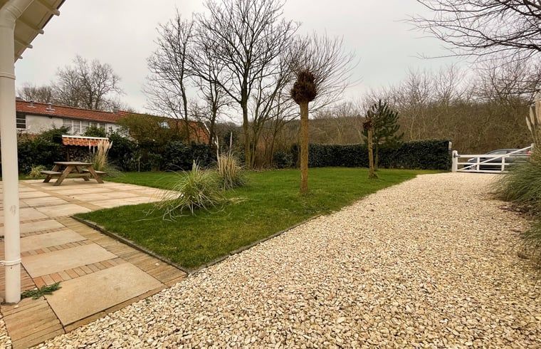 Driveway and garden at Holiday home in Dishoek, Walcheren, perfect for relaxation.