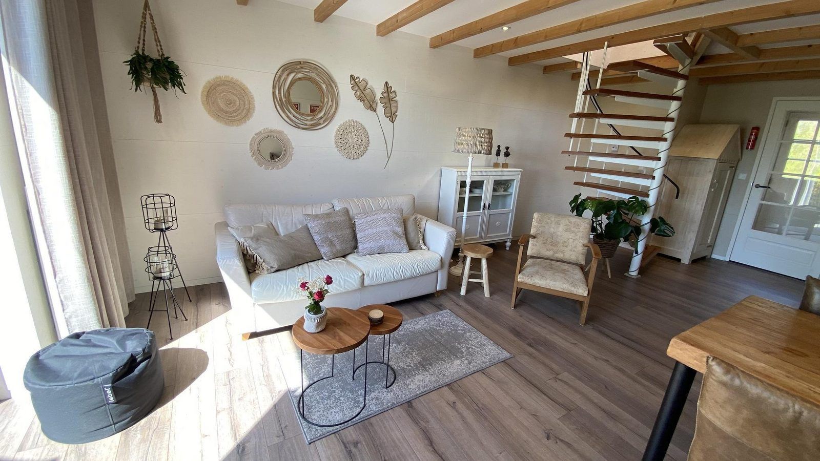 Sfeervolle zithoek in VZ944 Vakantiehuis in Grijpskerke, Walcheren, Zeeland.