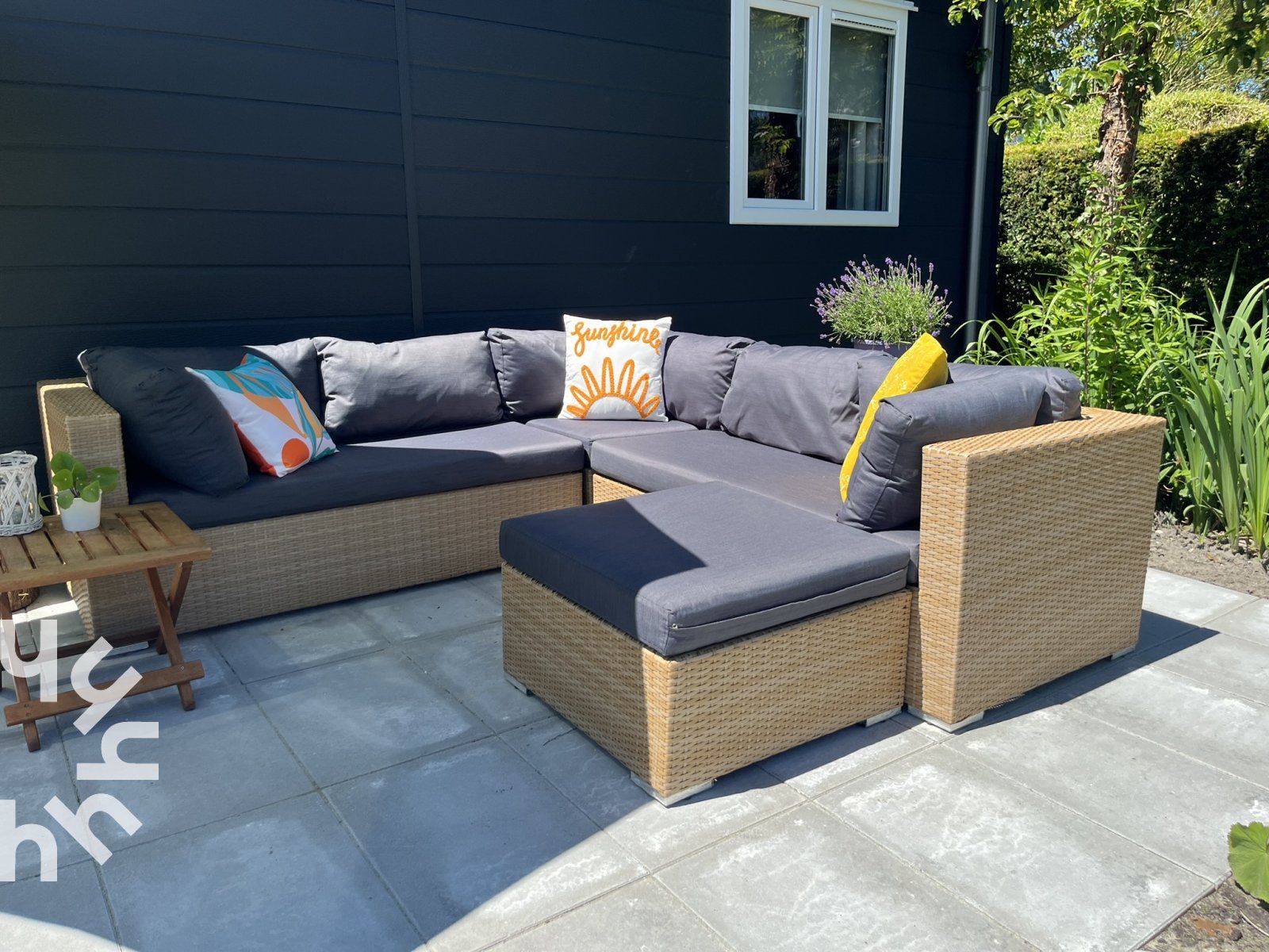 Modern living room with lots of light in ZE1415, Gapinge, Walcheren, Zeeland.