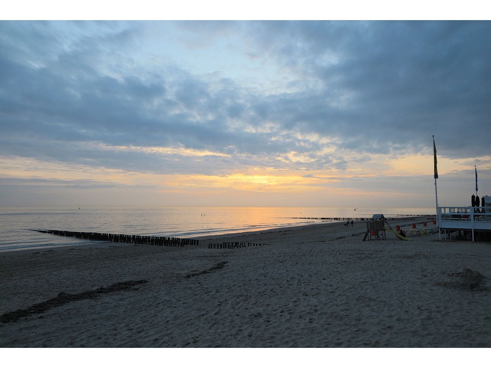 Unterkunft 623017 - Ferienhaus Walcheren - Slaapstrandhuisje - Strand dishoek 68  Dishoek