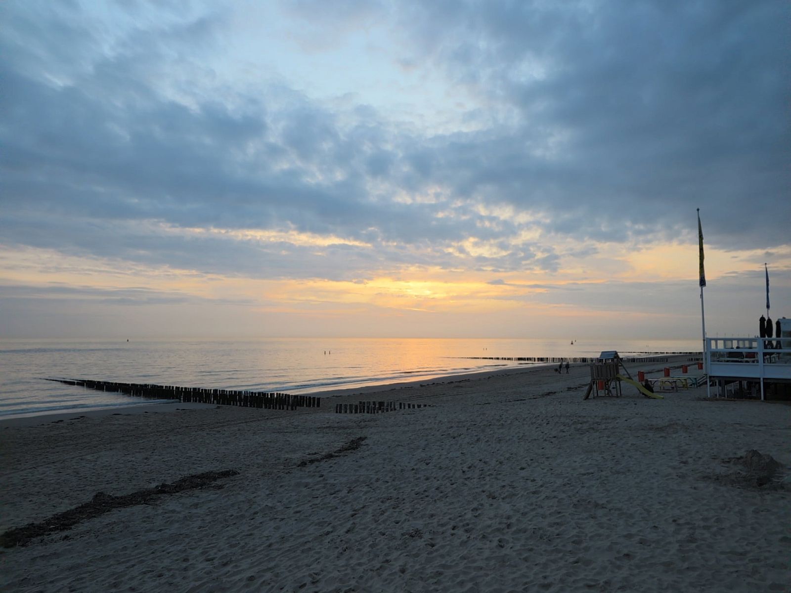 Unterkunft 623035 - Ferienhaus Walcheren - Slaapstrandhuisje - Strand dishoek 60