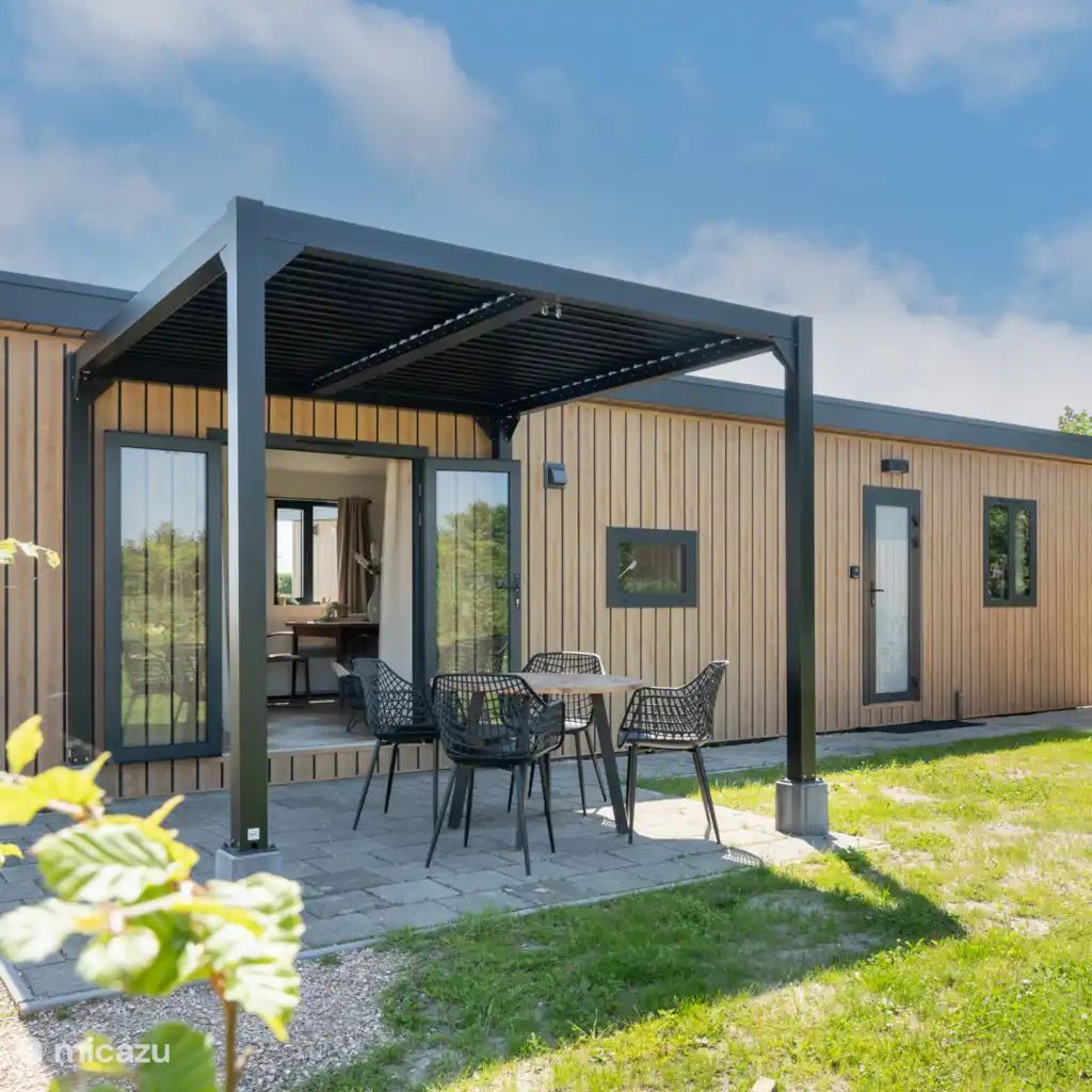 Guest house 623402 - Chalet Walcheren - Luxe Chalet op Minicamping Waarde