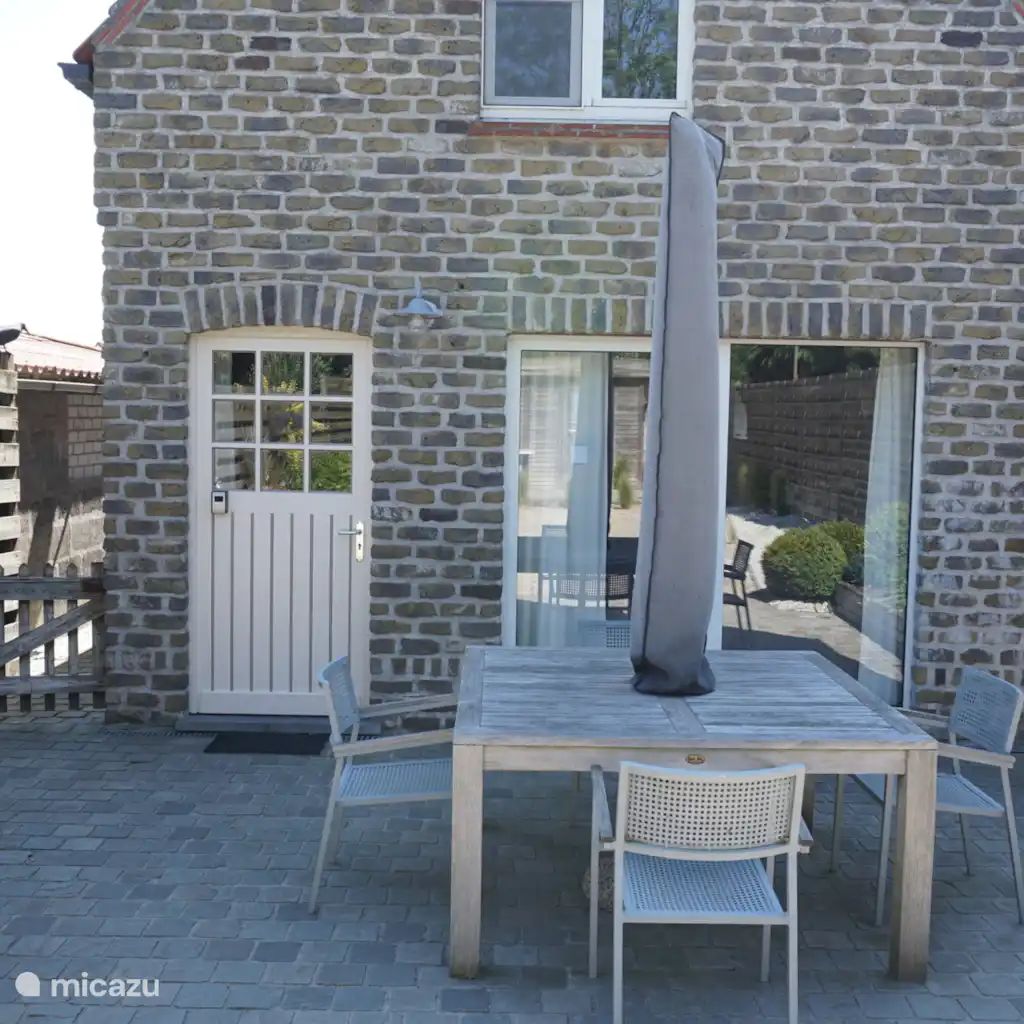 Verblijf 6301141 - Vakantiewoning Zeeuws-Vlaanderen - Knus huisje direct aan de zee