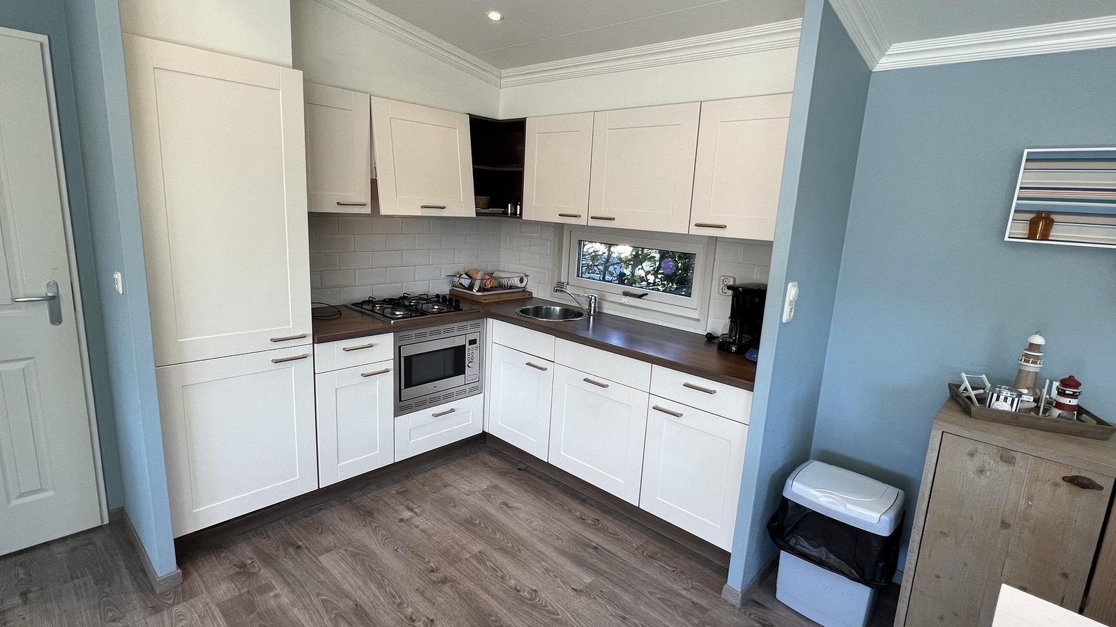 Voll ausgestattete Kueche in VZ808 Ferienhaus in Breskens, Zeeuws-Vlaanderen.