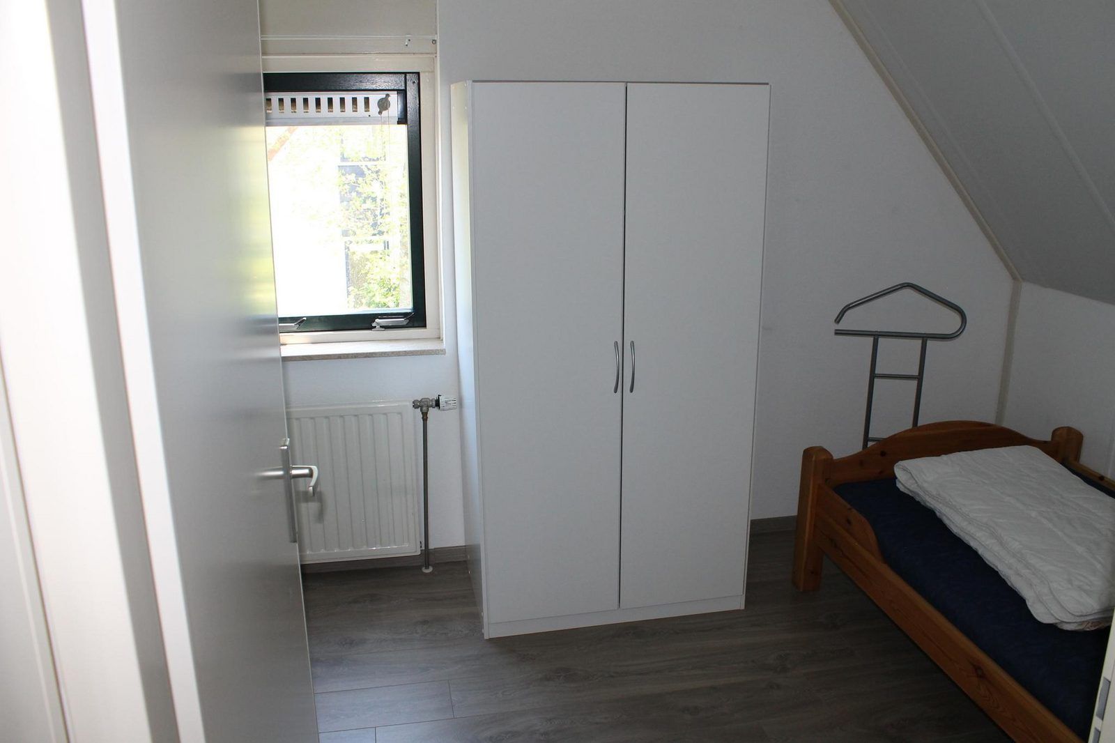 VZ967 Ferienhaus in Breskens, gemuetliches Schlafzimmer mit Einzelbett in Zeeuws-Vlaanderen, Zeeland.