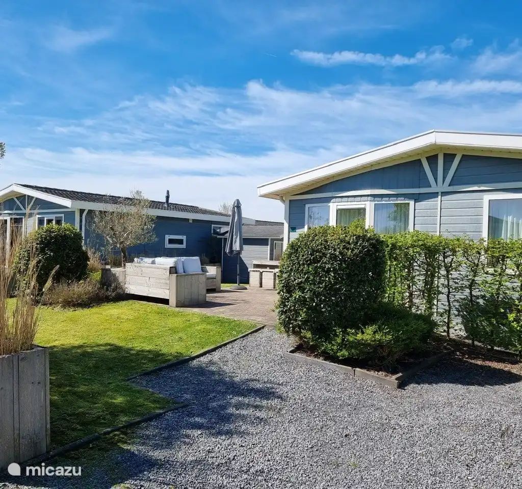 Guest house 630188 - Chalet Zeeuws-Vlaanderen - Blue Beach House