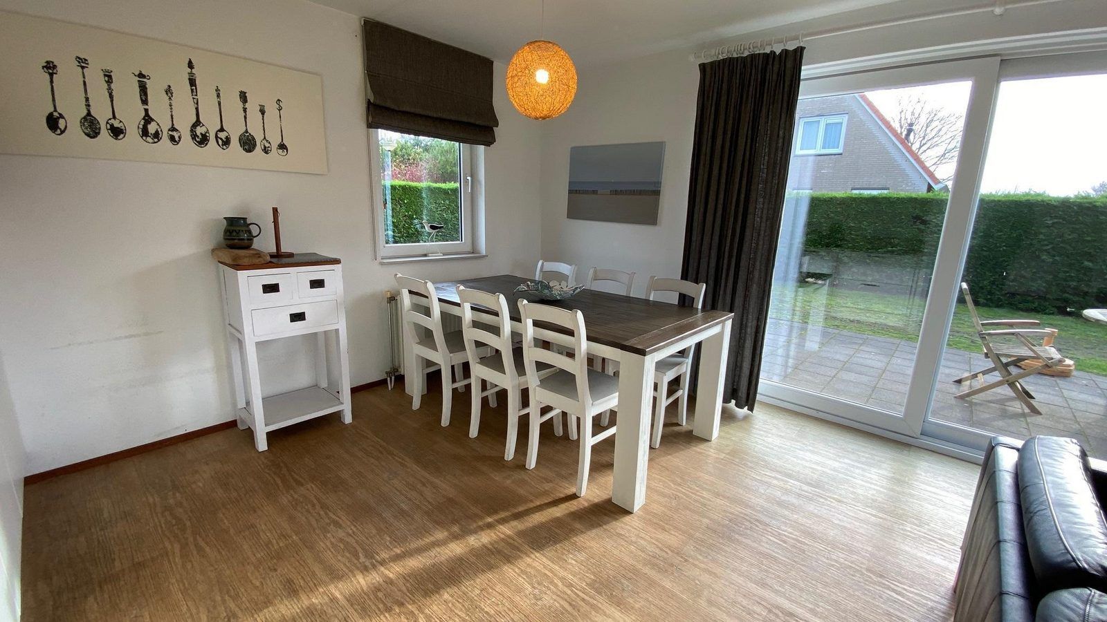 Dining area in VZ921 Holiday home in Cadzand-Bad with lots of natural light, Zeeland.