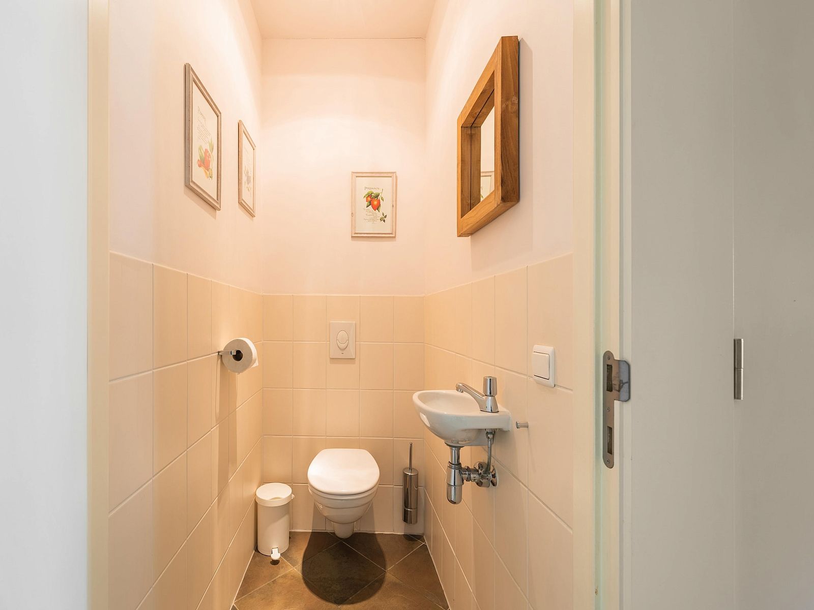 Guest house 630570 - Apartment Zeeuws-Vlaanderen - Stormvogel 1