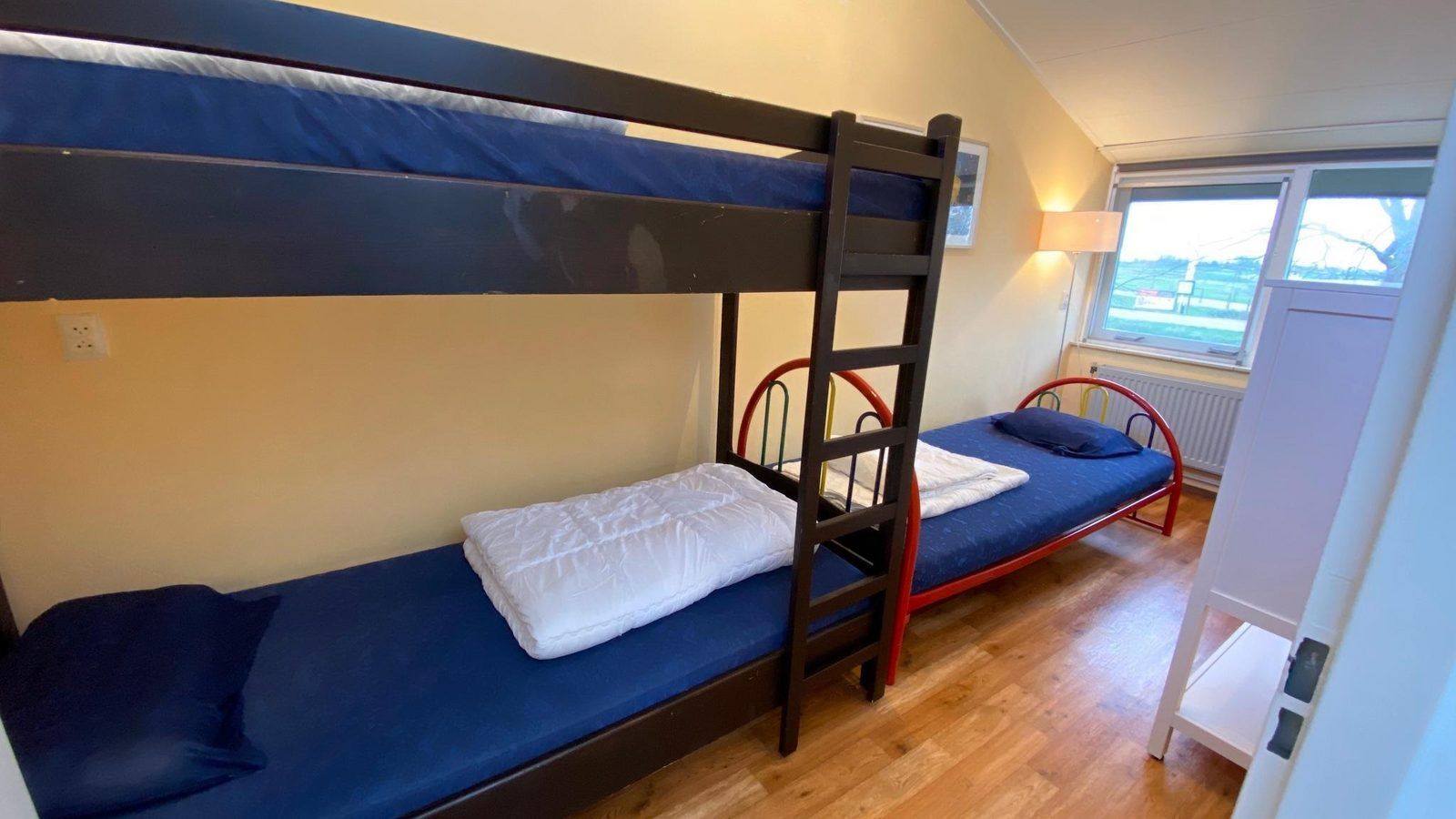 VZ333 Vakantiehuis Cadzand, kinderkamer met stapelbed, vakantiehuis in Cadzand, Zeeland.