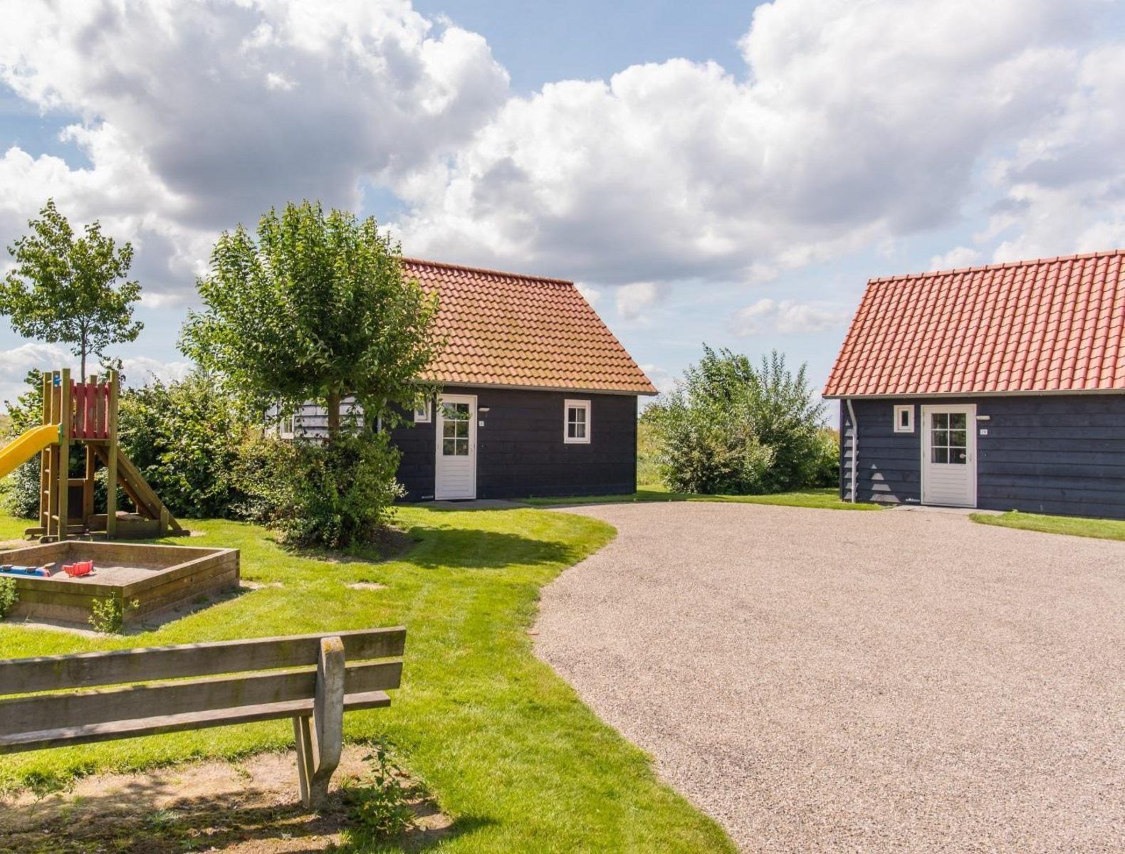 Zeeland Cottage fuer 4 Personen in Wemeldinge, Zuid-Beveland, Ferienhaus mit Spielplatz und gruener Umgebung, ideal fuer Familien.