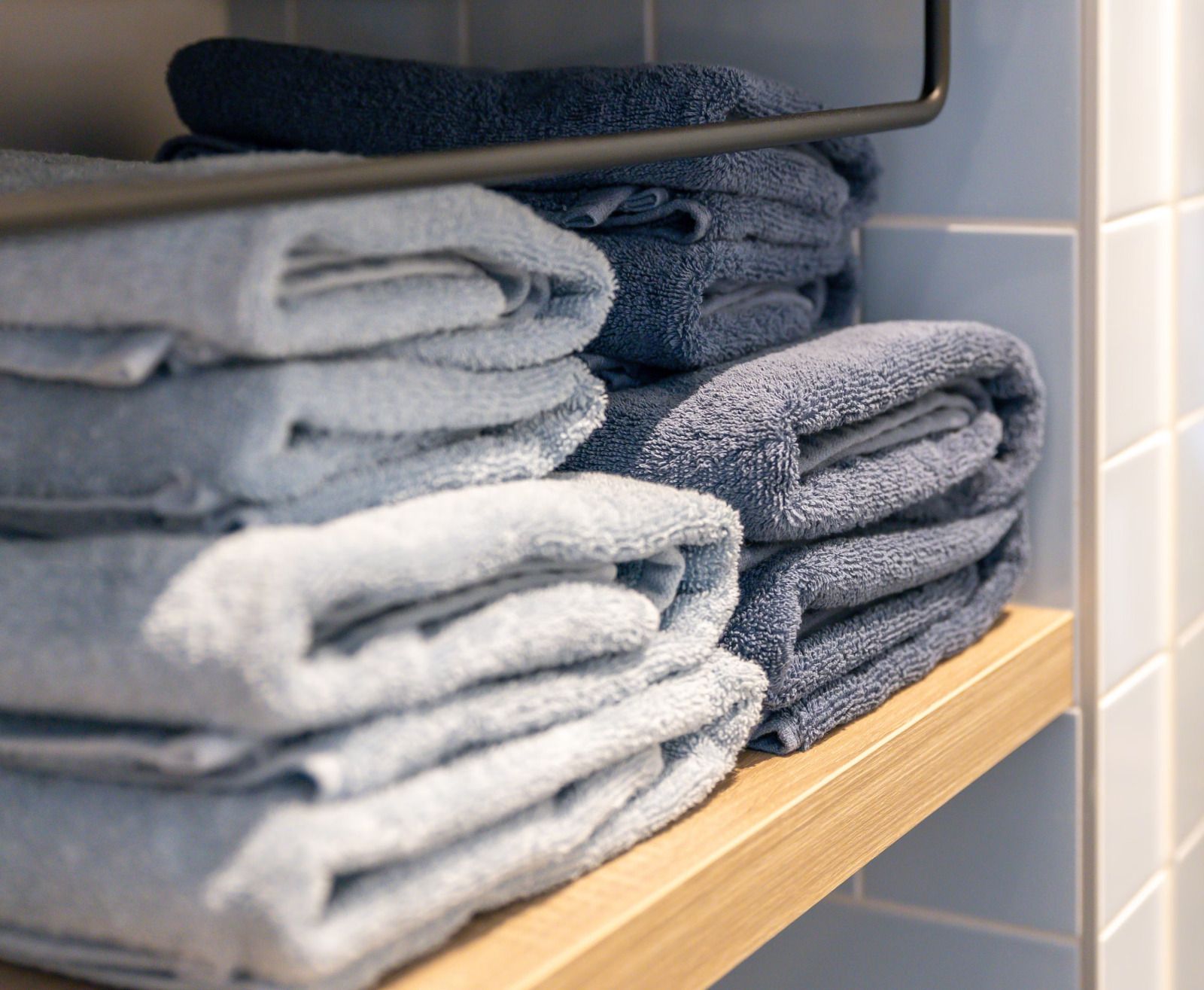 Wohnzimmer im Ferienhaus ZE1455, Wemeldinge, mit bequemer Sitzgelegenheit.