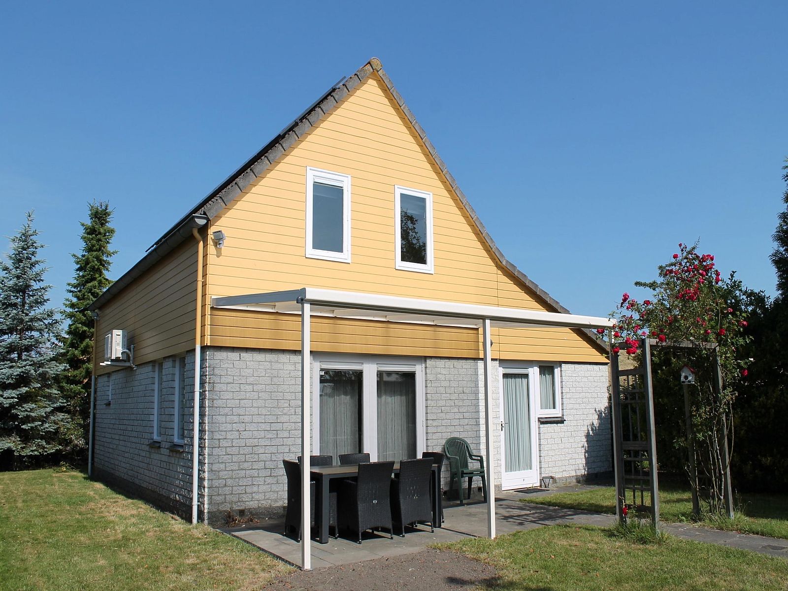 Verblijf 6406171 - Vakantiewoning Zuid-Beveland - Villapark De Oesterbaai 92