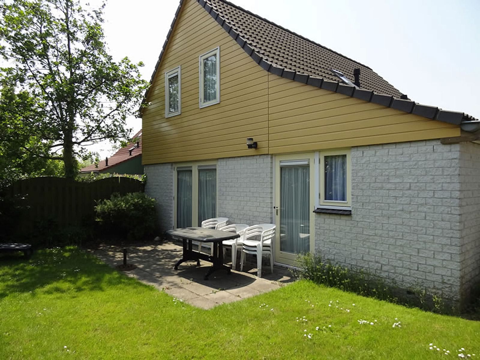 Verblijf 6406196 - Vakantiewoning Zuid-Beveland - Villapark De Oesterbaai 111