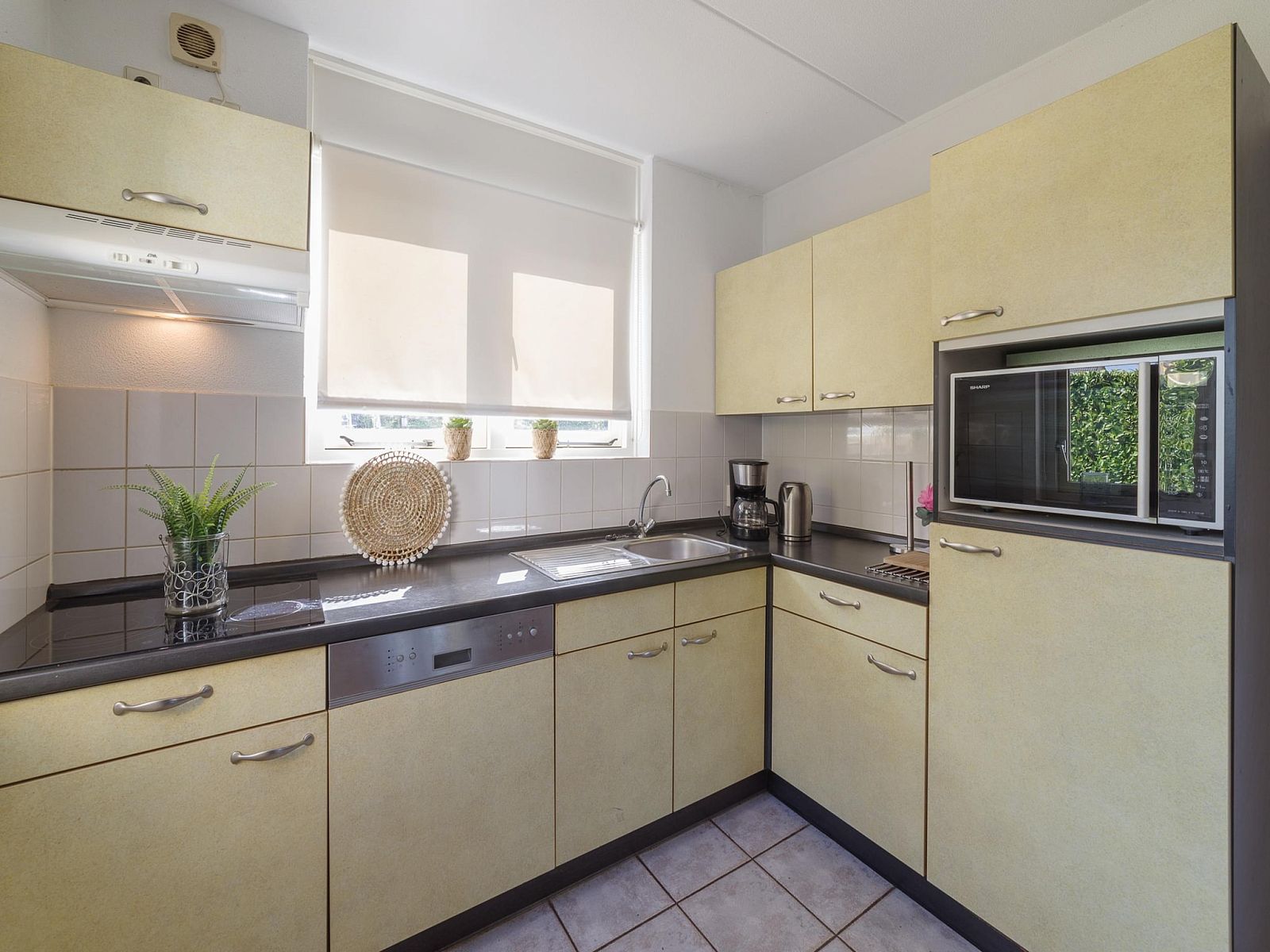 Guest house 6406234 - Holiday property Zuid-Beveland - Villapark De Oesterbaai 75
