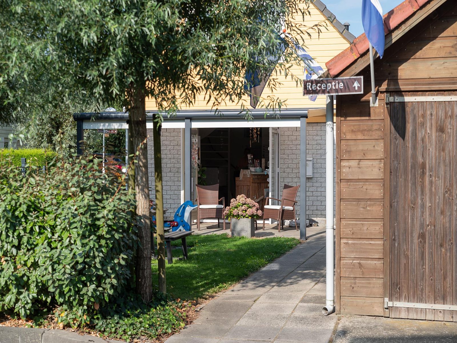 Guest house 6406234 - Holiday property Zuid-Beveland - Villapark De Oesterbaai 75