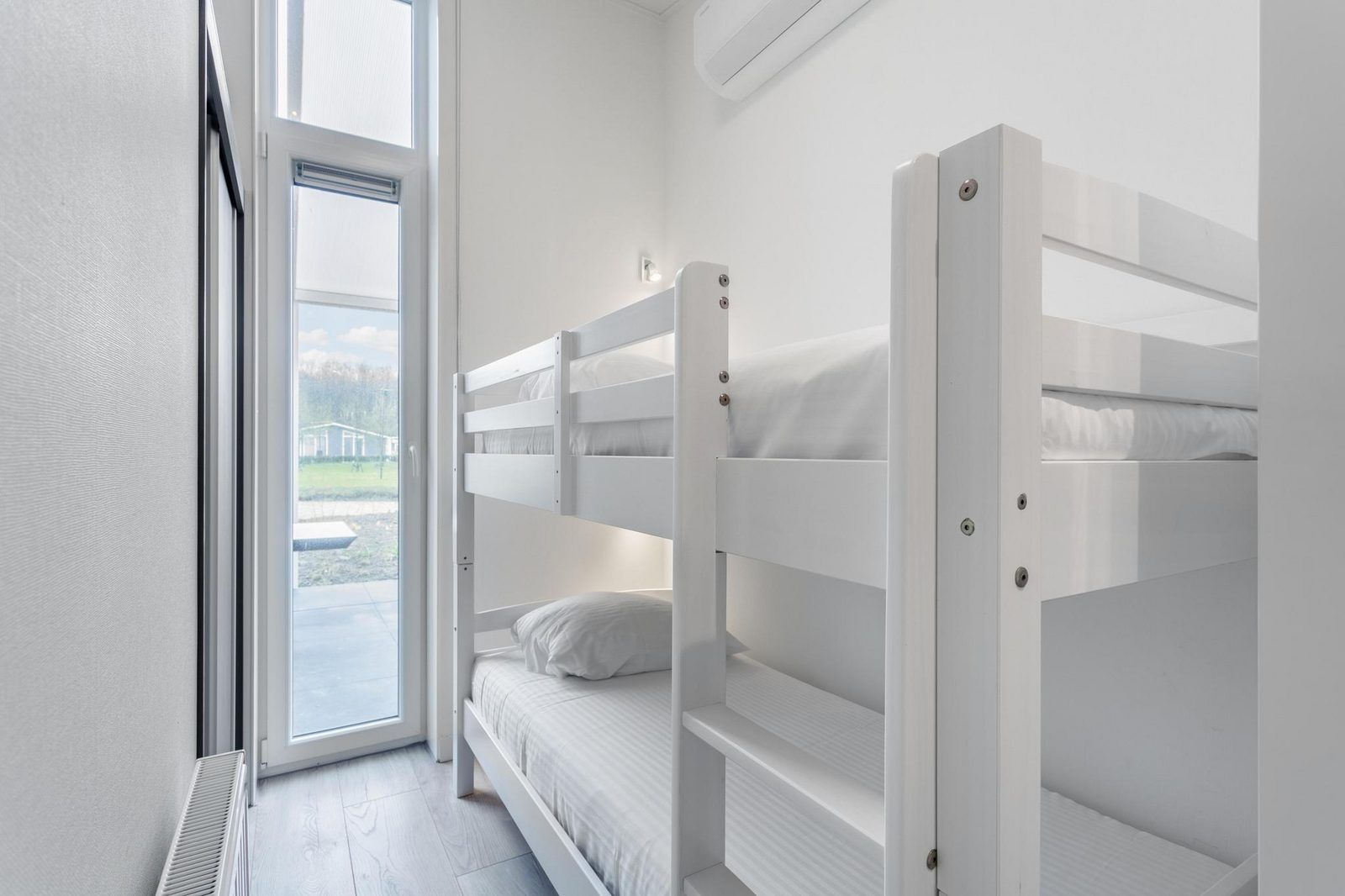 Guest house 640690 - Holiday property Zuid-Beveland - Vakantiehuis Waterresort Oosterschelde - huisnr. 12