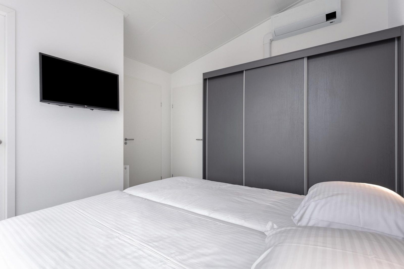 Guest house 640690 - Holiday property Zuid-Beveland - Vakantiehuis Waterresort Oosterschelde - huisnr. 12