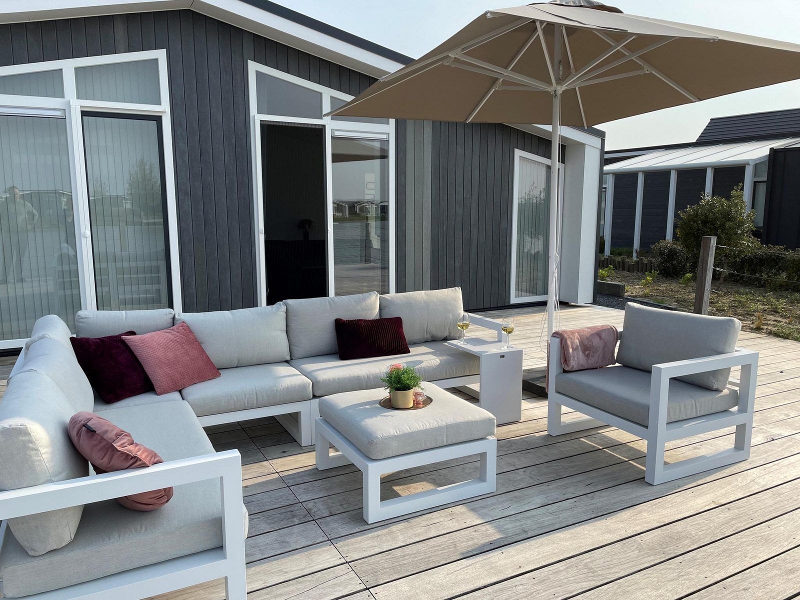 Guest house 640690 - Holiday property Zuid-Beveland - Vakantiehuis Waterresort Oosterschelde - huisnr. 12