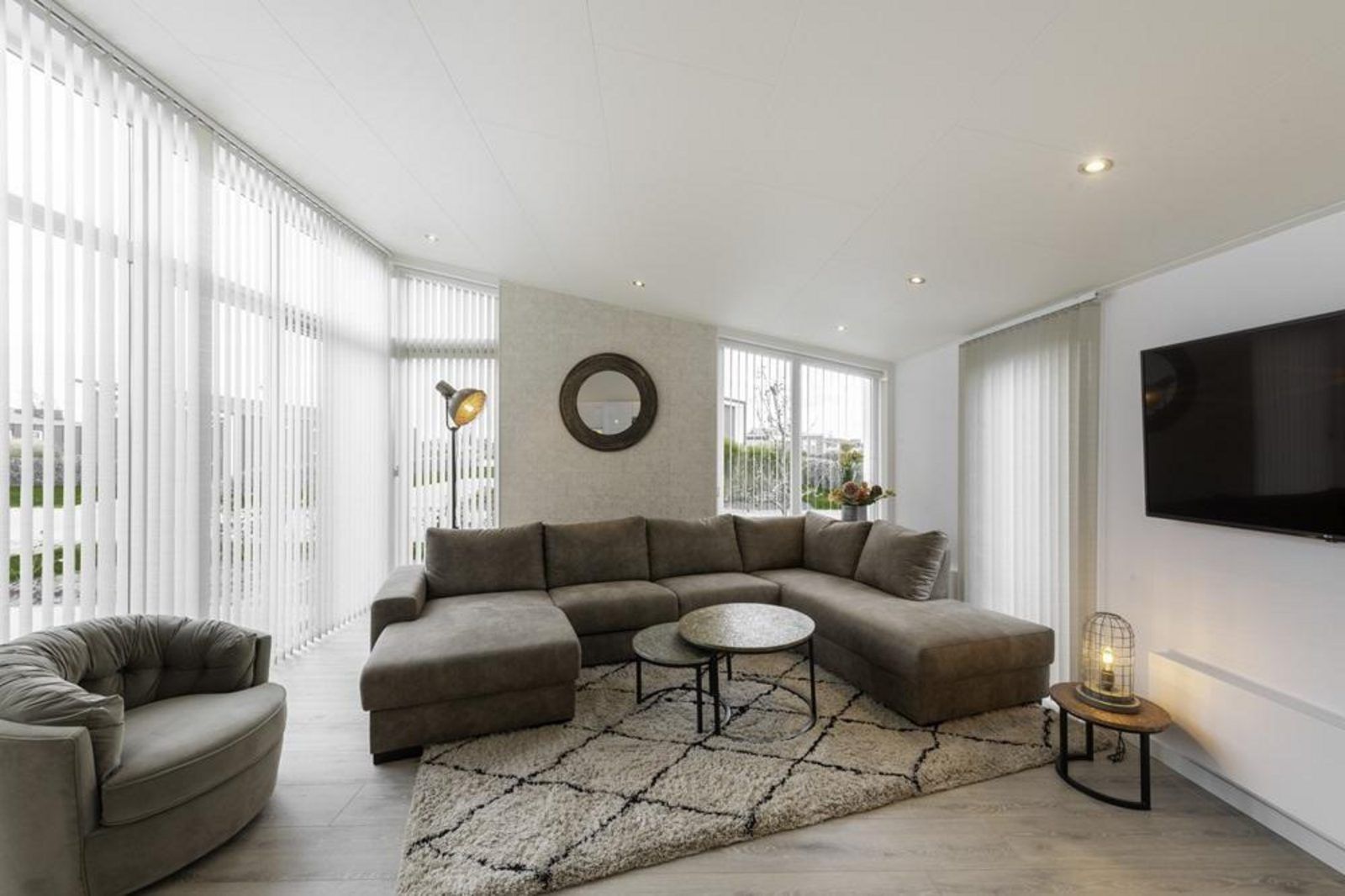 Geraeumige Sitzecke im Ferienhaus Waterresort Oosterschelde Haus Nr. 71, ideal fuer Entspannung in Wemeldinge, Zeeland.