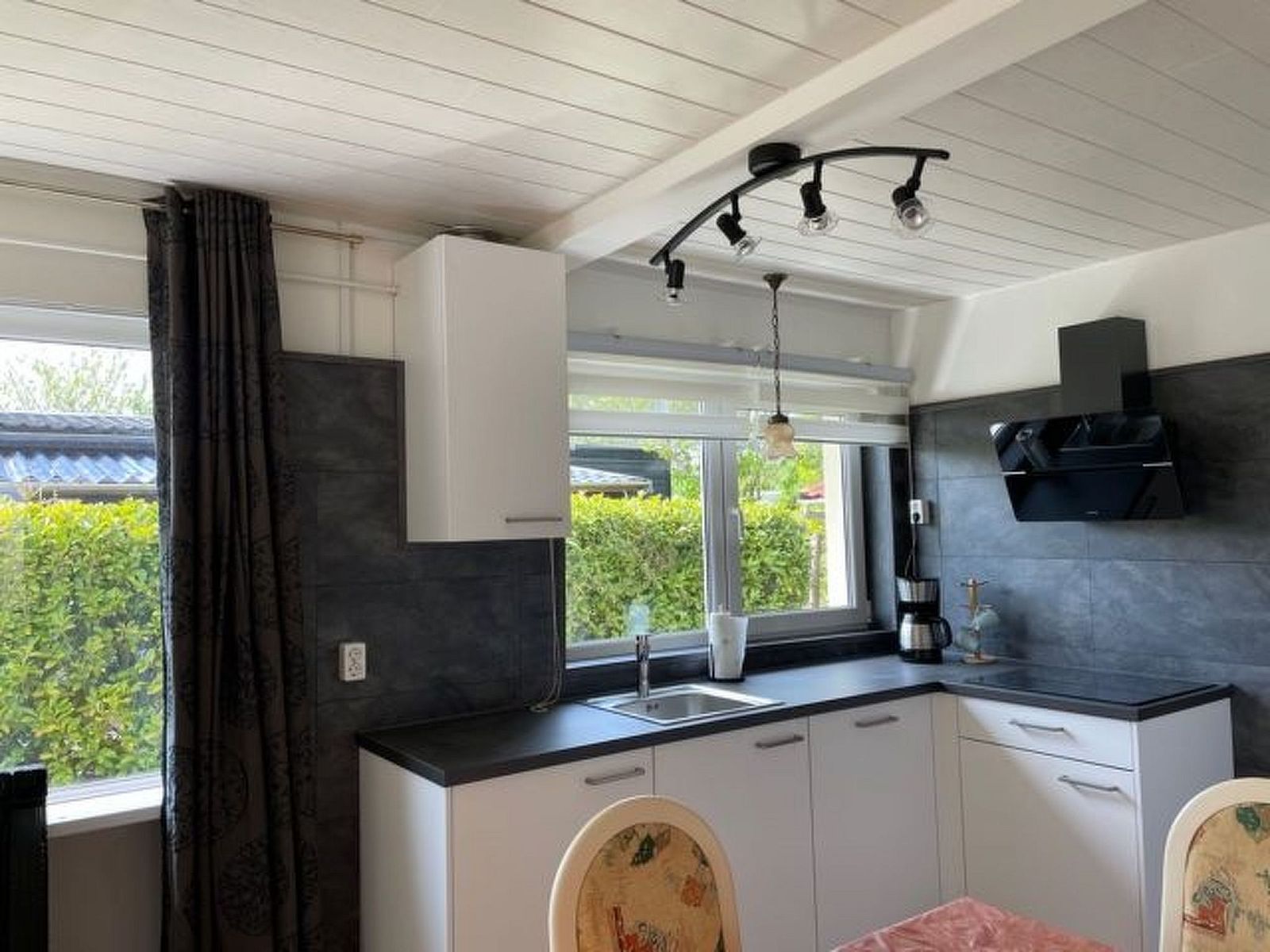 Guest house 640823 - Holiday property Zuid-Beveland - Vakantiehuis Sunshine