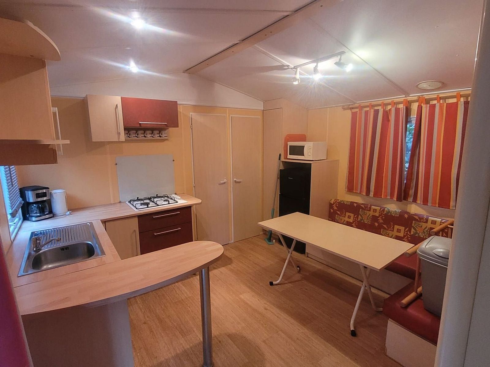 Guest house 640825 - Apartment Zuid-Beveland - Appartement Mobilheim "Camping Scheldeoord"