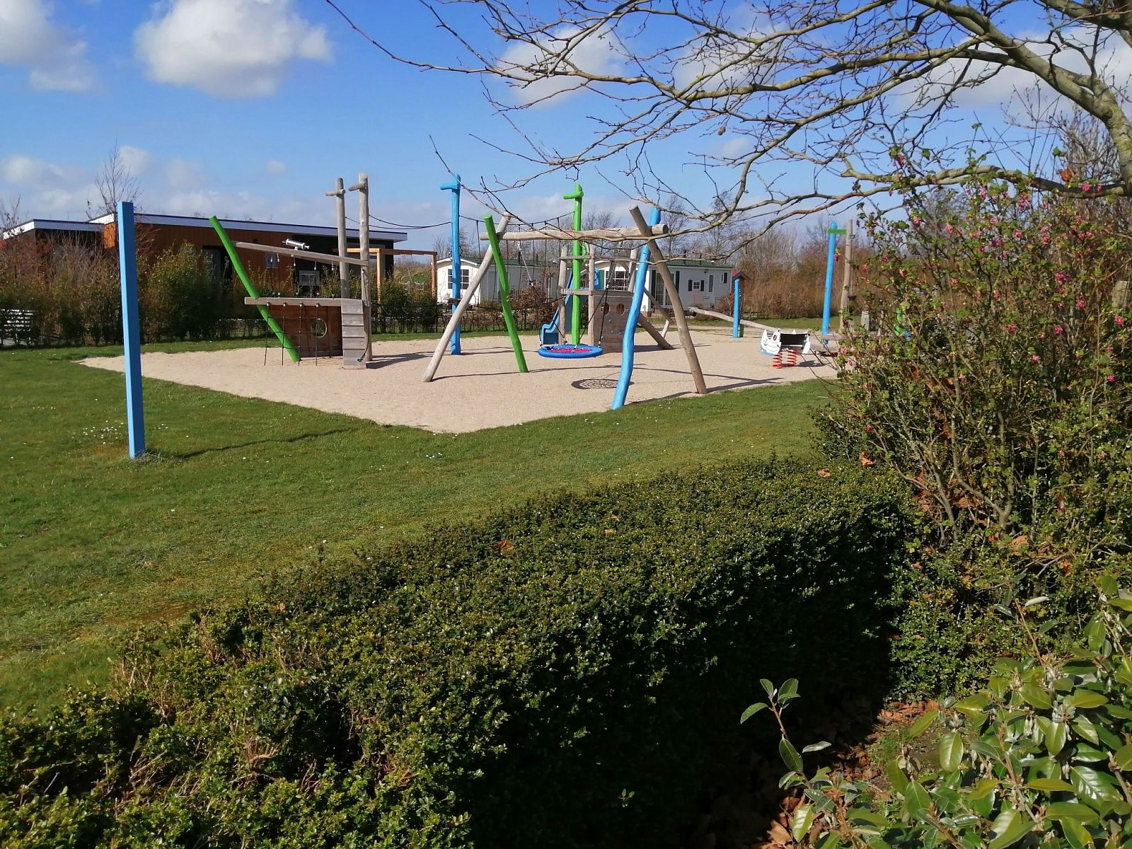 Unterkunft 640827 - Ferienhaus Zuid-Beveland - Vakantiehuis Gemütliches Chalet mit Terrasse