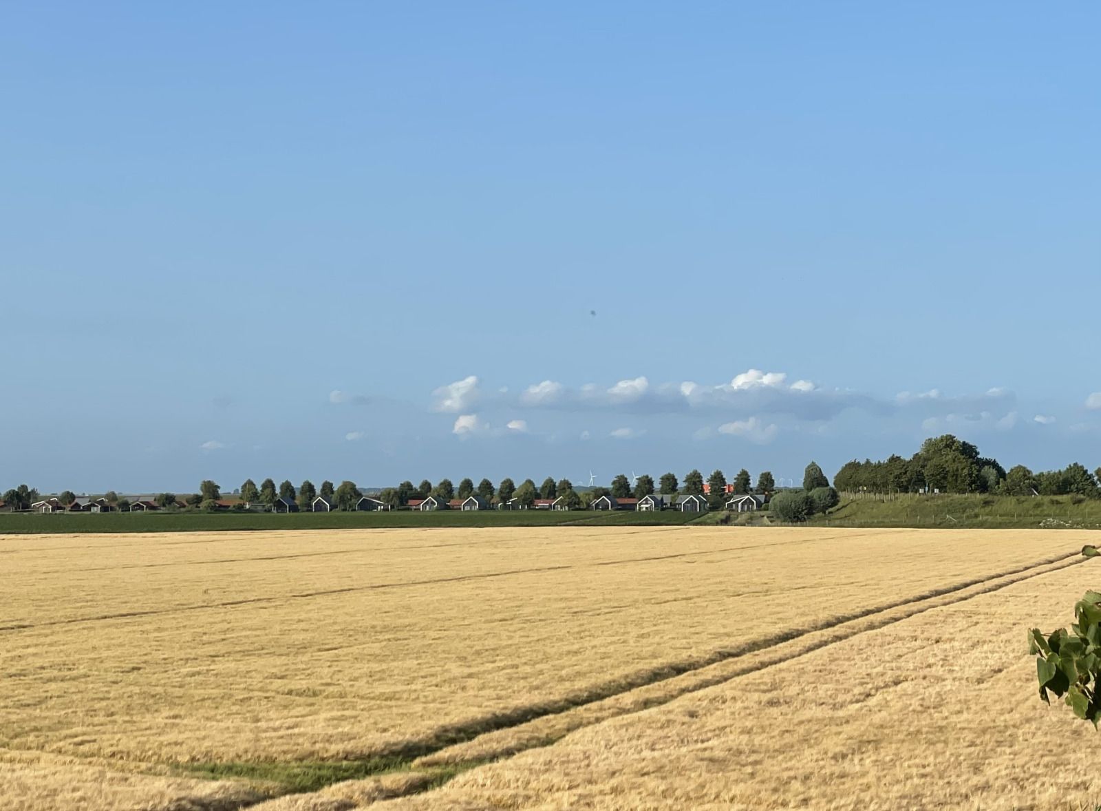Moderne keuken in vakantiehuis ZE1365 in Kattendijke, Zuid-Beveland, met alle voorzieningen.