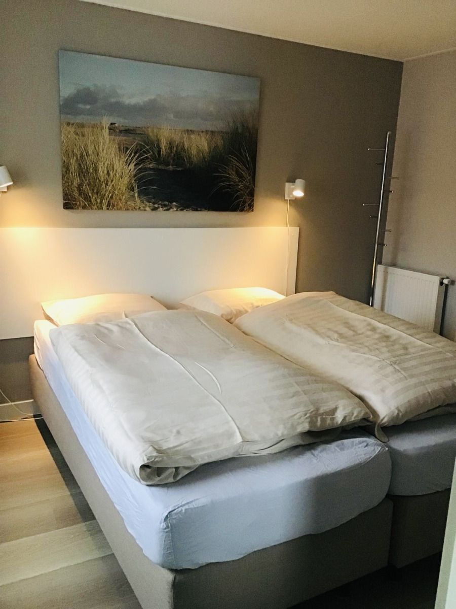 Comfortabele slaapkamer in vakantiehuis ZE1365 in Kattendijke, Zuid-Beveland, voor een goede nachtrust.