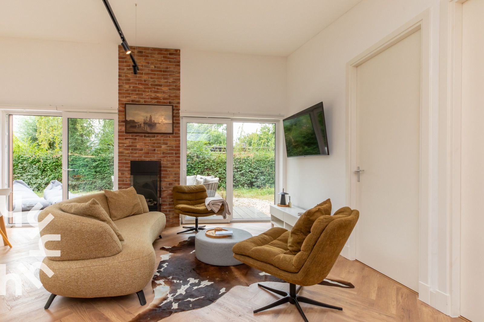 Gemuetliche Sitzecke im Ferienhaus ZE1545 in Wolphaartsdijk, Sued-Beveland, perfekt fuer Entspannung und Zweisamkeit.