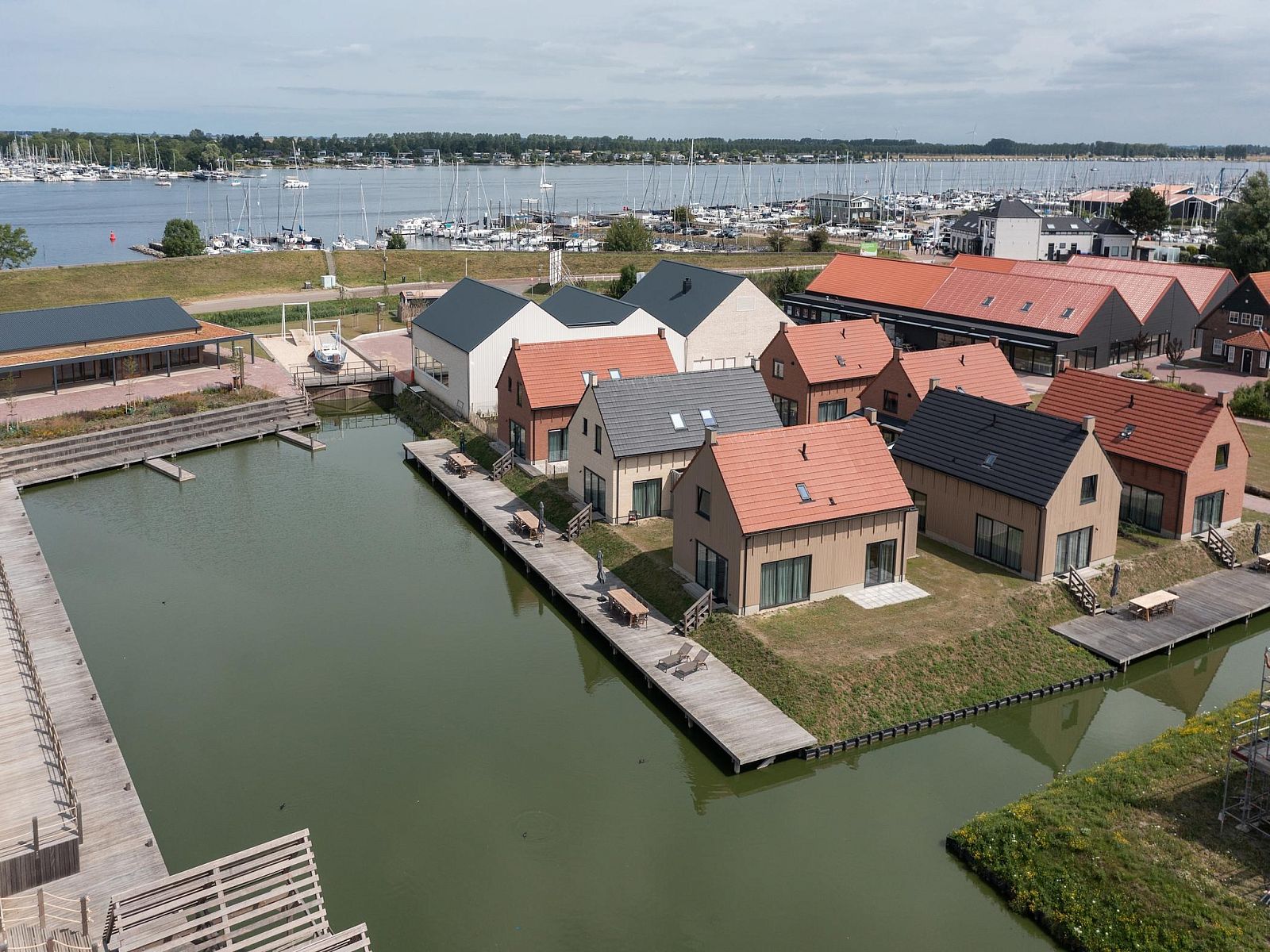 Guest house 642066 - Holiday property Zuid-Beveland - Park Veerse Kreek 8