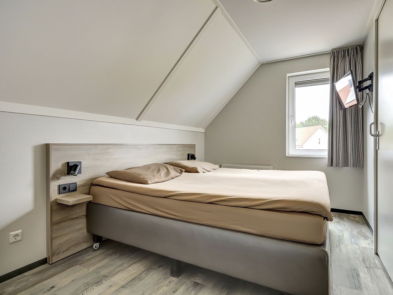 Unterkunft 6601130 - Ferienhaus Goeree-Overflakkee - Vrijstaande woning in Ouddorp