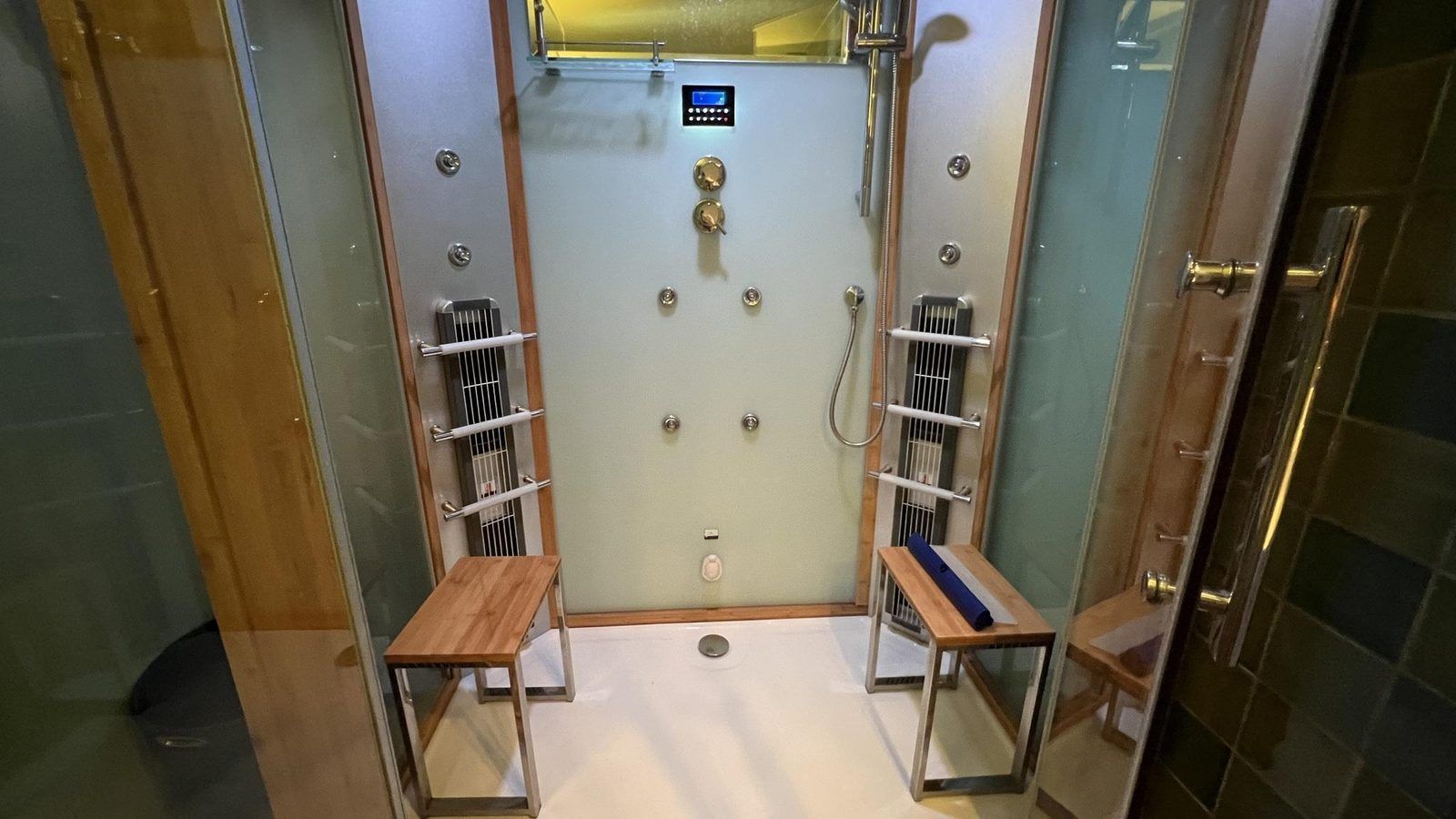 Handige wasmachine in VZ1114 Vakantieappartement in Ouddorp voor gasten.