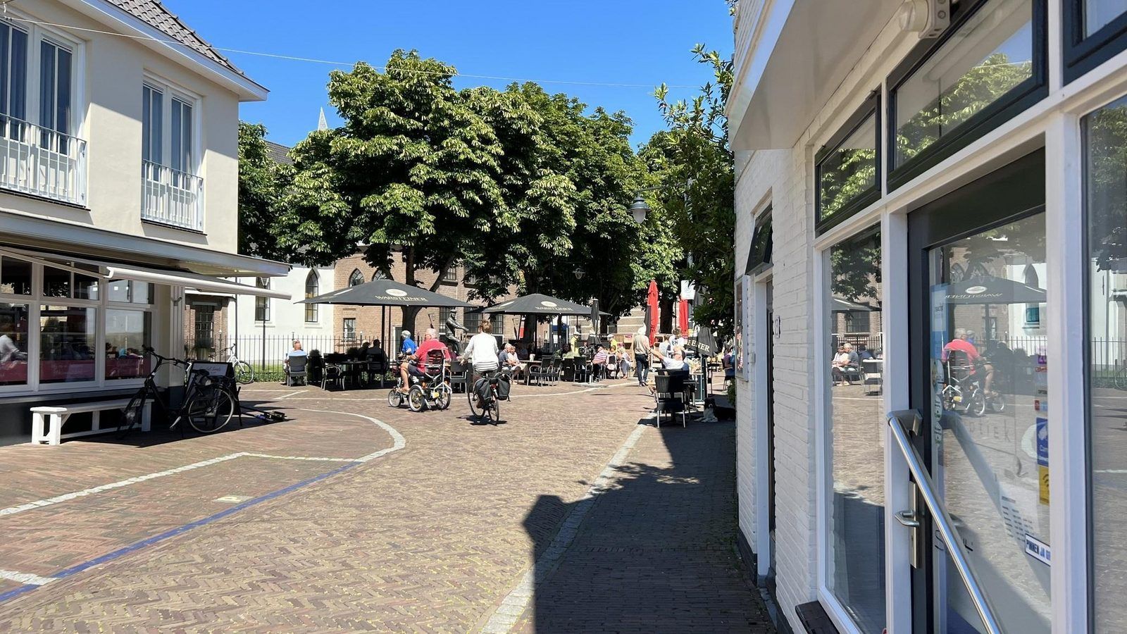 Historische gebouwen vlakbij VZ1114 Vakantieappartement in Ouddorp.