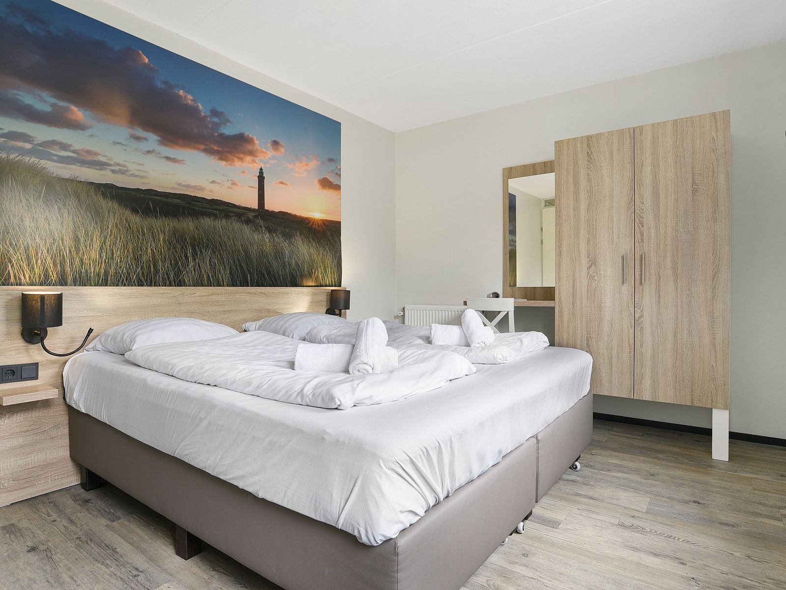 Verblijf 6601195 - Bungalow Goeree-Overflakkee - Strand Resort Ouddorp Duin | 8-persoons villa - Kijkduin | 8