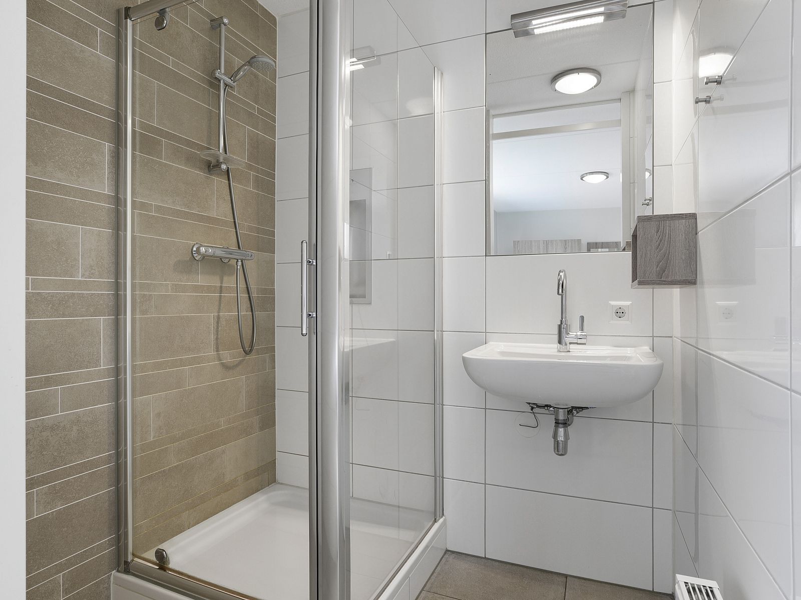 Verblijf 6601195 - Bungalow Goeree-Overflakkee - Strand Resort Ouddorp Duin | 8-persoons villa - Kijkduin | 8