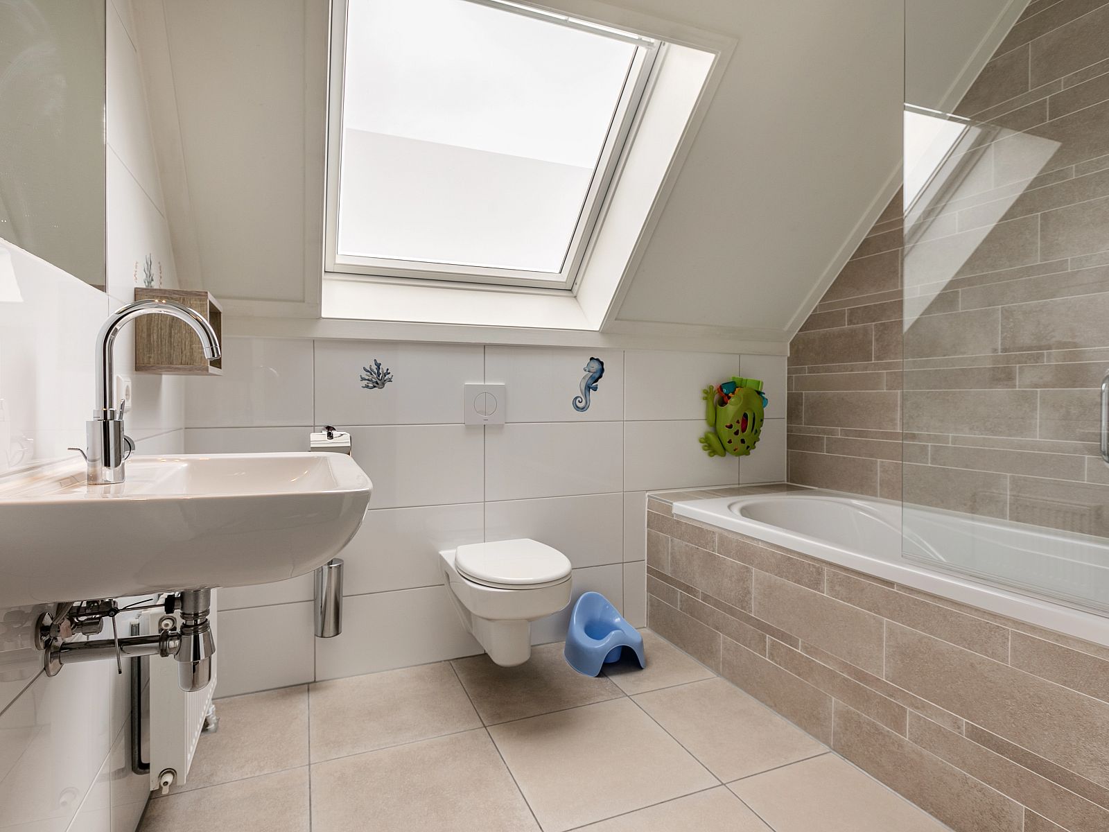 Verblijf 6601202 - Bungalow Goeree-Overflakkee - Strand Resort Ouddorp Duin | 6-persoons kindervilla - Zanddu