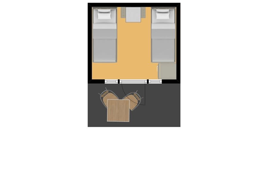 Plattegrond van Kampeerhut 't Gorsje toont praktische indeling met twee bedden en gezellig zitgedeelte.