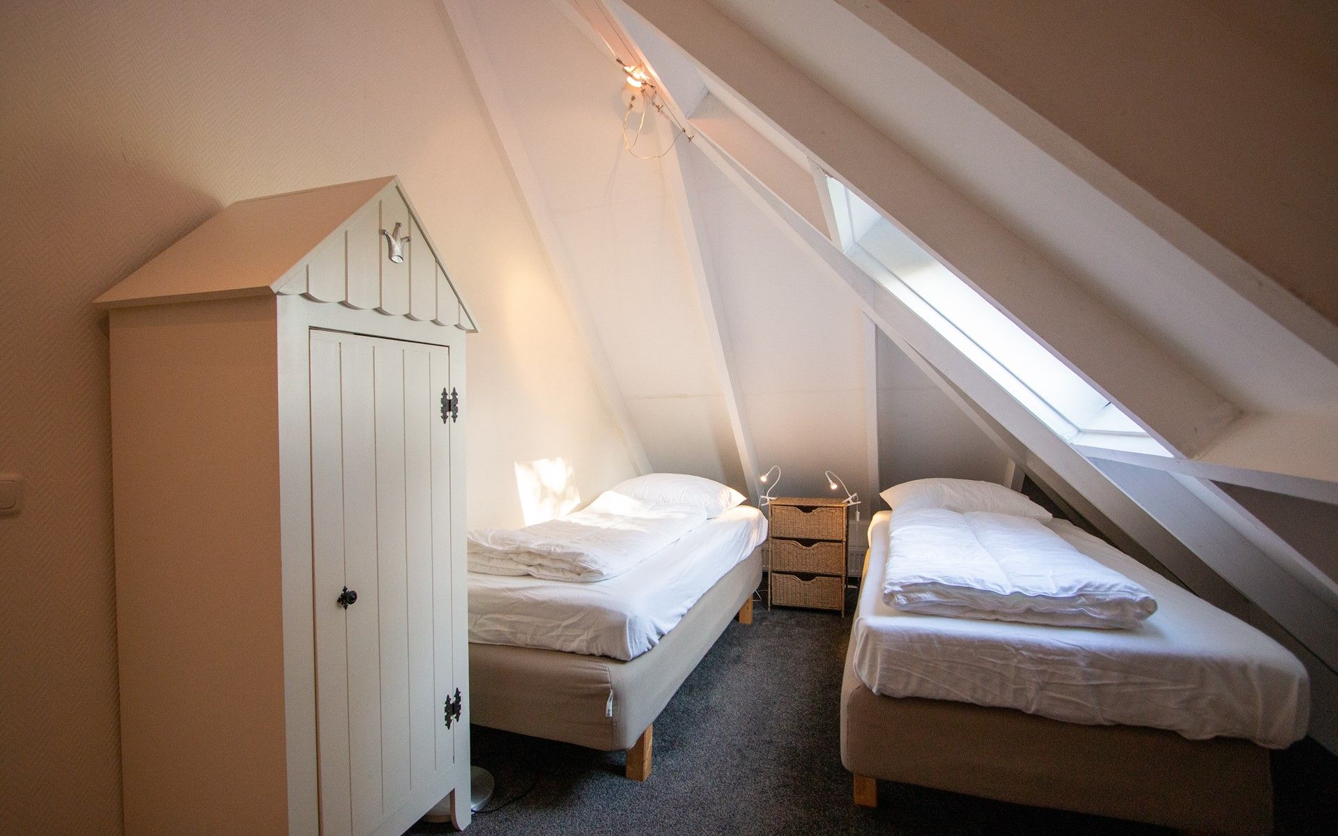 Gemuetliches Zweibettzimmer im Ferienhaus De Toekomst 126 Beachgarden in Ouddorp.