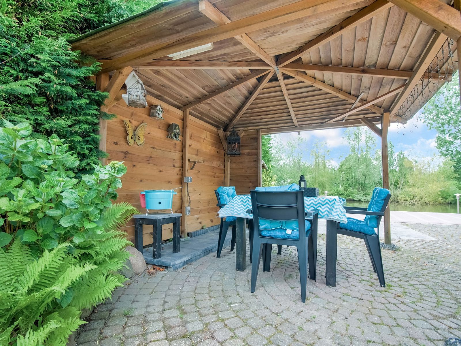 Guest house 660620 - Holiday property Goeree-Overflakkee - Villa Avondrood