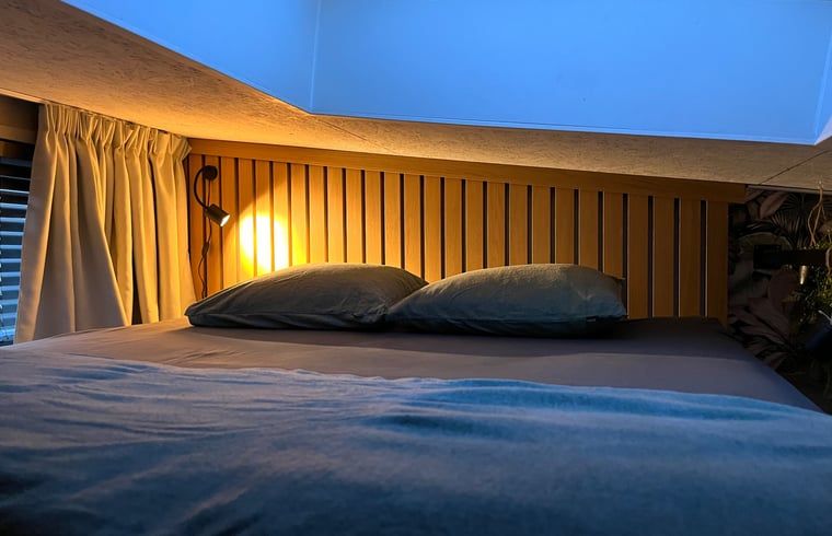 Comfortabel loftbed in Vakantiehuis in Reeuwijk, een rustpunt in het Groene Hart, Zuid-Holland.