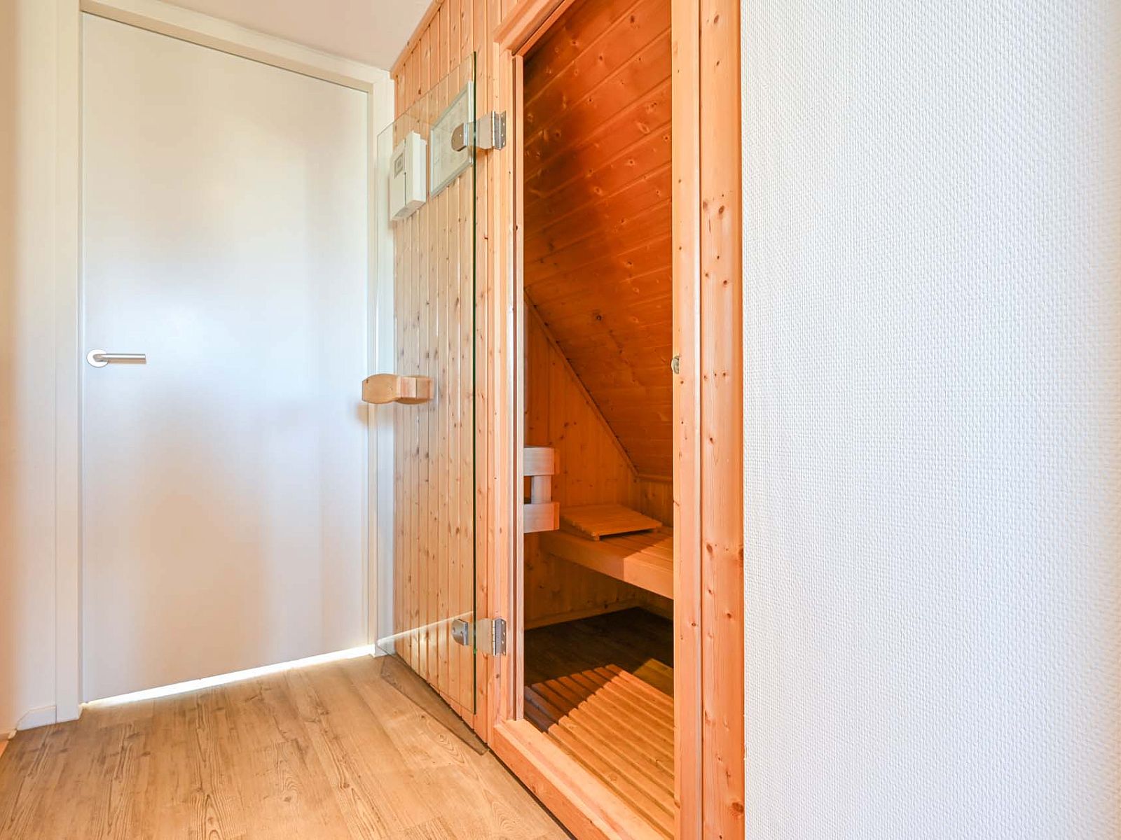 Sauna in vakantiehuis Reeuwijk, Zuid-Holland, voor een luxe verblijf in het Groene Hart.