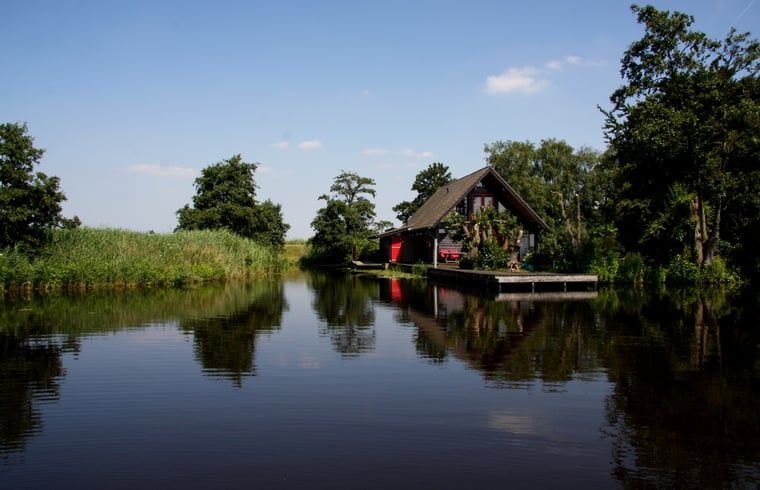 Ferienhaus in Reeuwijk, am Wasser im Gruenen Herzen der Provinz Suedholland gelegen, umgeben von Natur und Ruhe.
